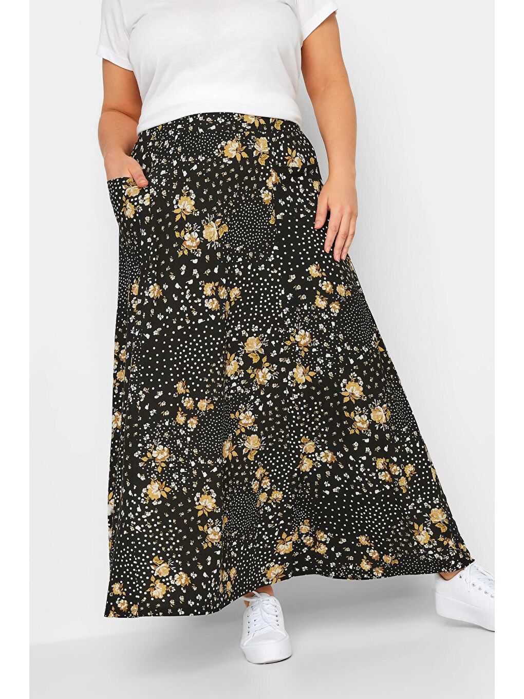 Siyah Büyük Beden Cep Detaylı Desenli Beli Lastikli Uzun Kesim Etek 302288-1