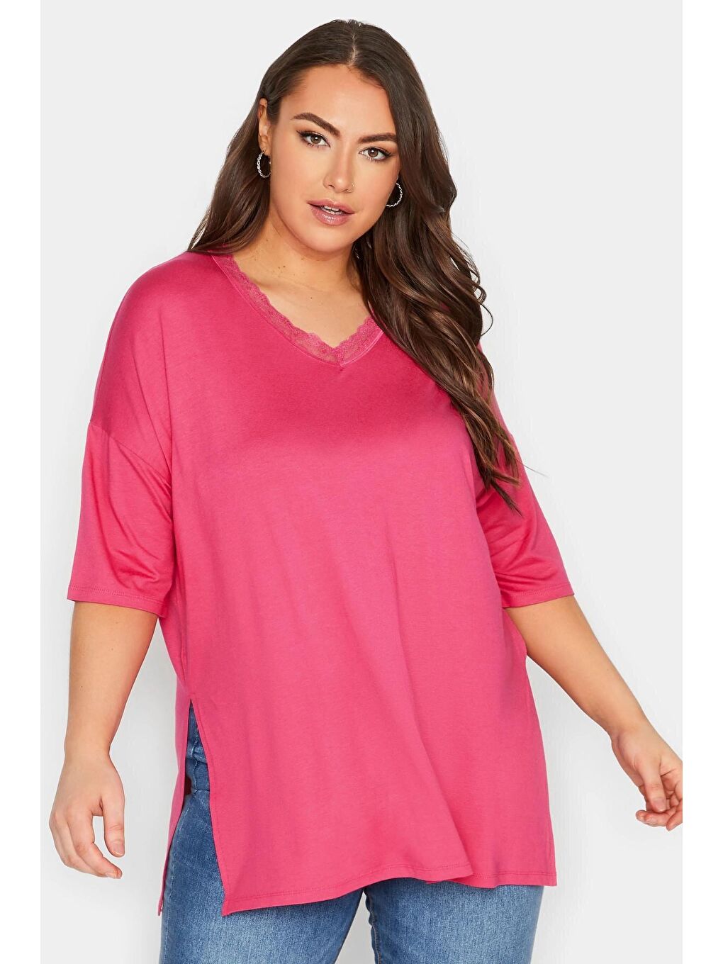 Pembe Büyük Beden V Yaka Dantel Detaylı Yırtmaçlı Elastanlı Bluz 301858