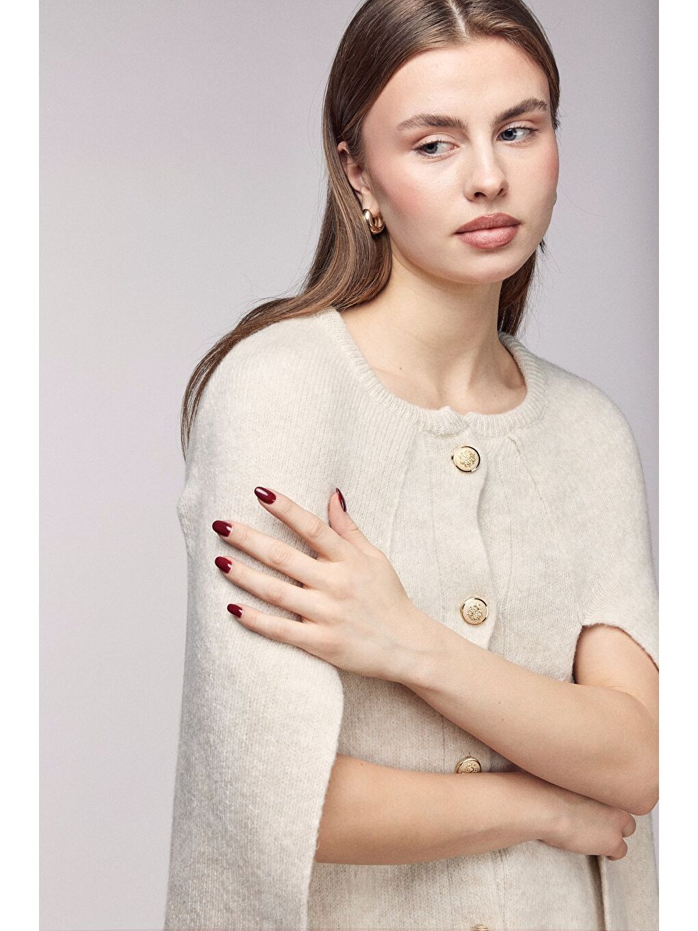 Bej Bisiklet Yaka Gold Düğmeli Panço-Pelerin-2