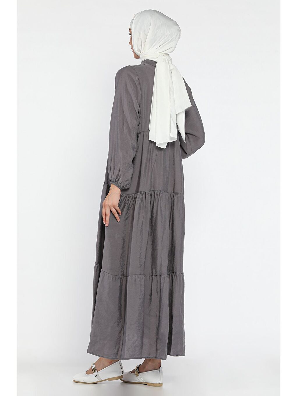 Antrasit Ön Düğmeli Dökümlü Mevsimlik Tesettür Elbise-4