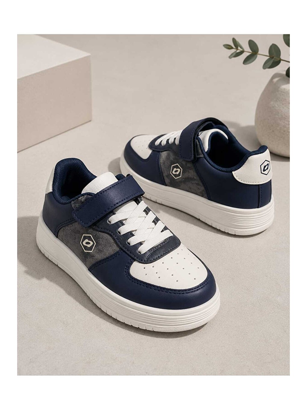 Lacivert Unisex Çocuk Cırt Cırtlı, Konforlu, Hafif, Modern Tasarım, Günlük Sneaker Spor Ayakkabı