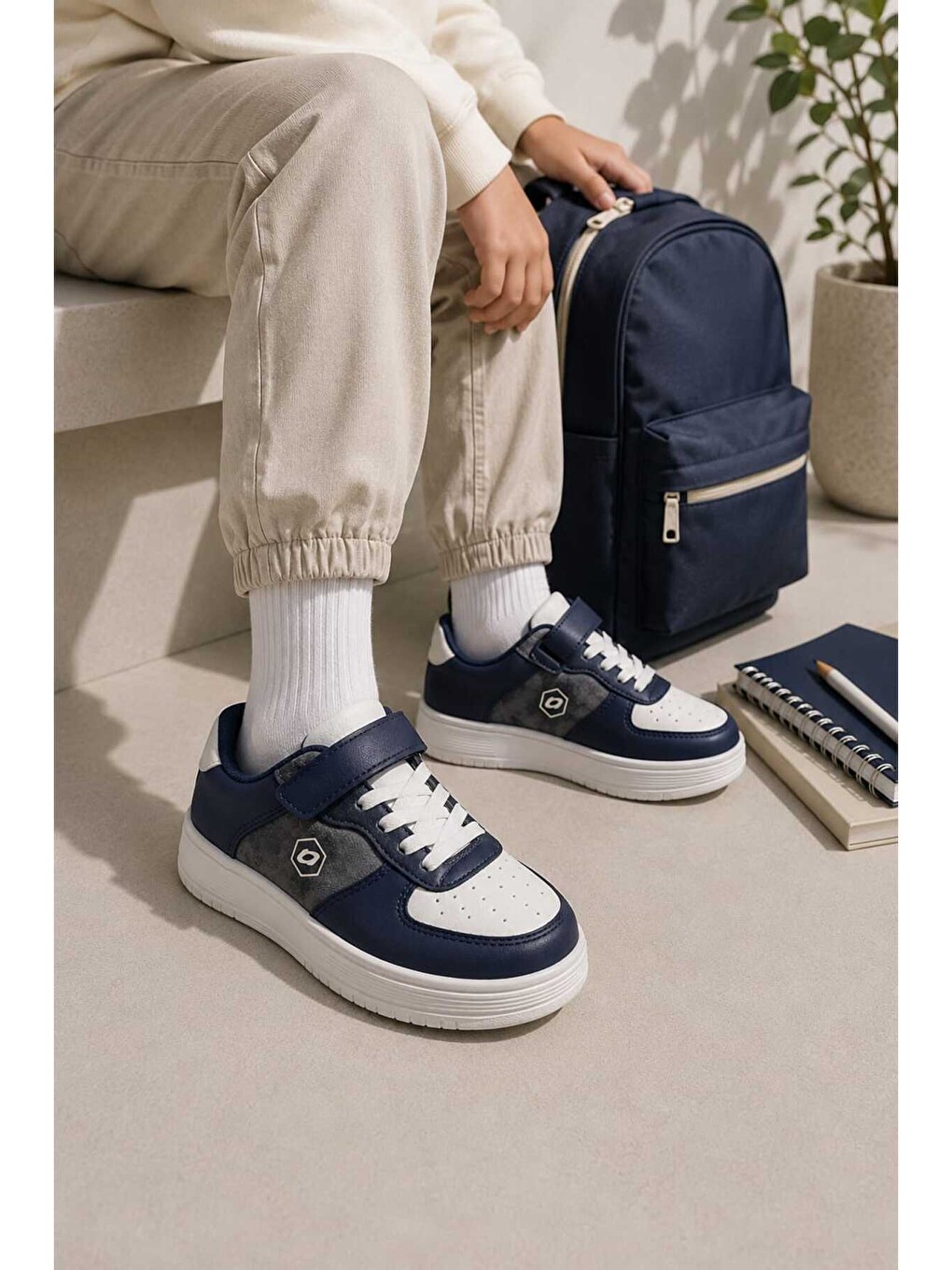 Lacivert Unisex Çocuk Cırt Cırtlı, Konforlu, Hafif, Modern Tasarım, Günlük Sneaker Spor Ayakkabı-1