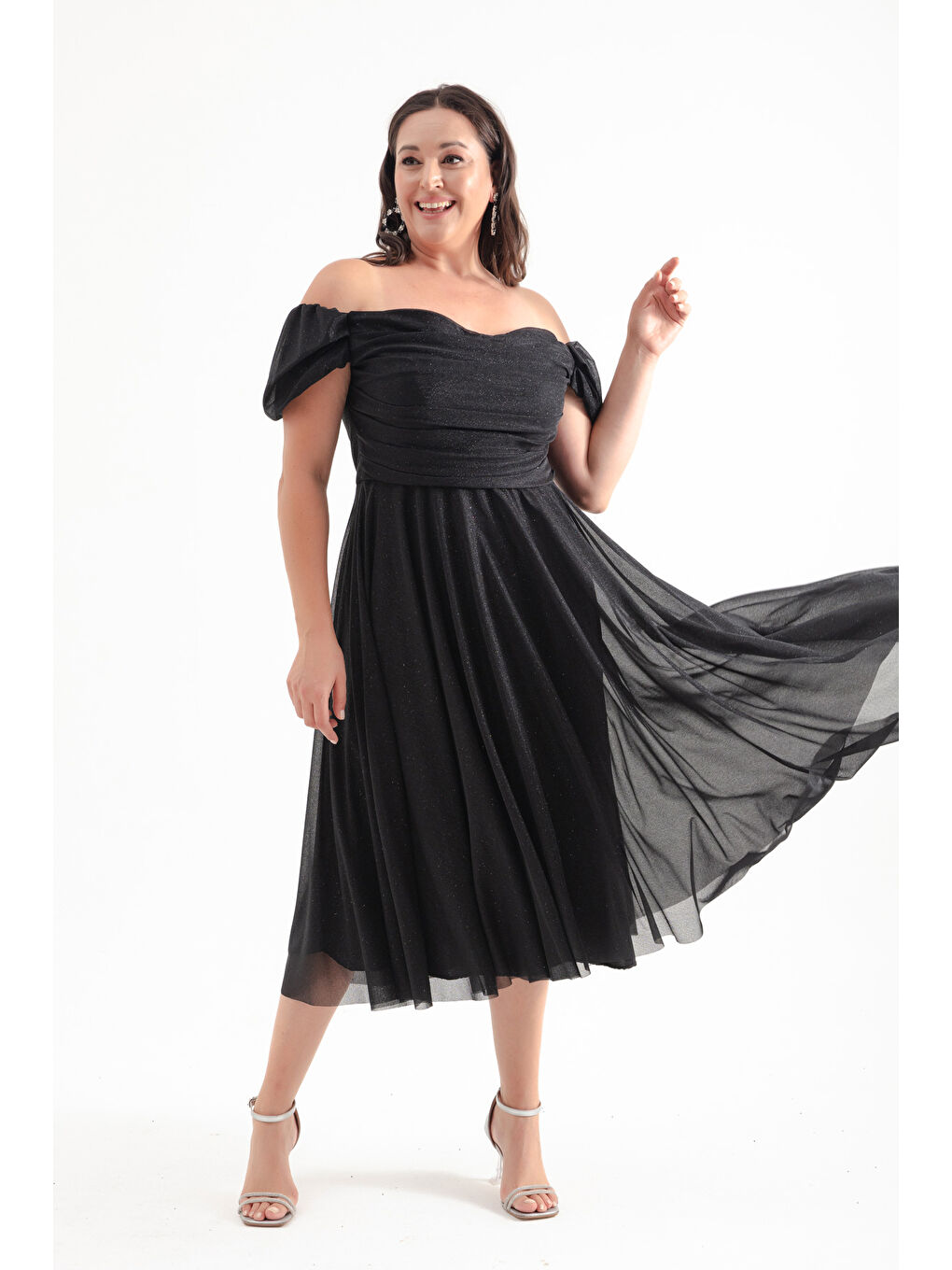 Kadın Siyah Kayık Yaka Drapeli Midi Kloş Büyük Beden Abiye Elbise