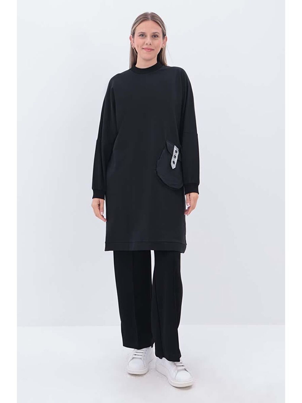 Siyah-Aksesuar Cepli Uzun Sweat-1