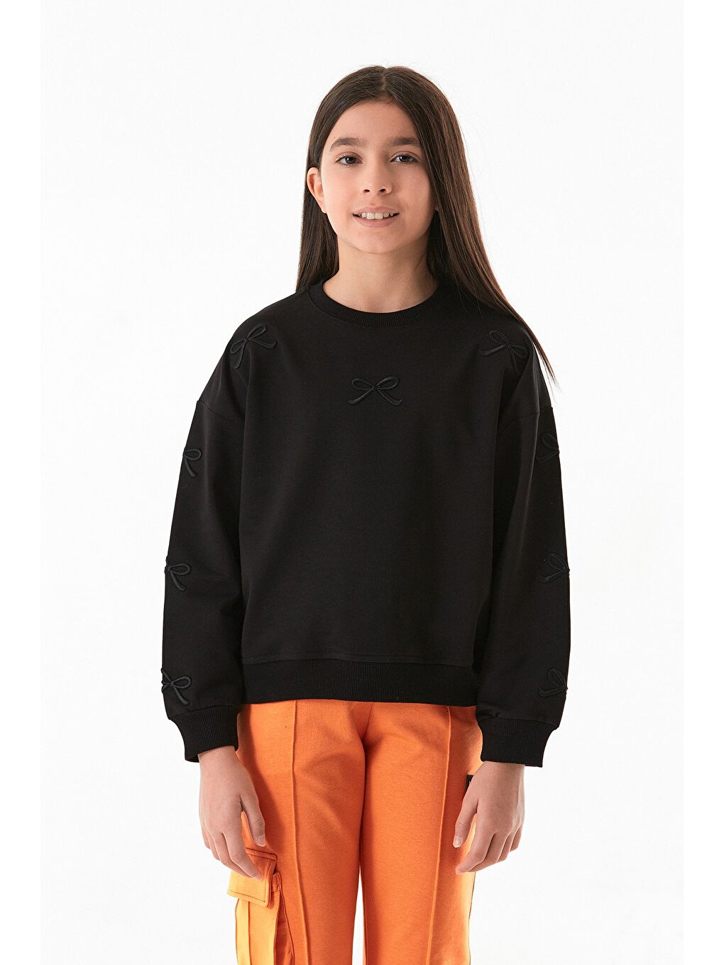 Siyah Fiyonk Nakışlı Beli Lastikli Kız Çocuk Sweatshirt