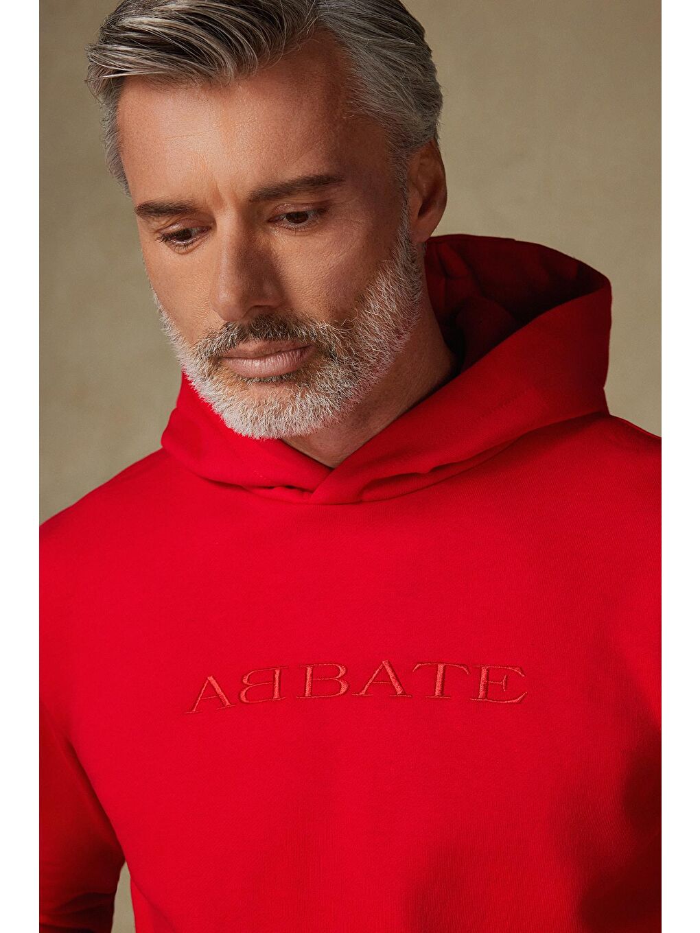 Örme Kumaş Pamuklu Comfort Fit Kırmızı Bisiklet Yaka Erkek Nakışlı Hoodie-1