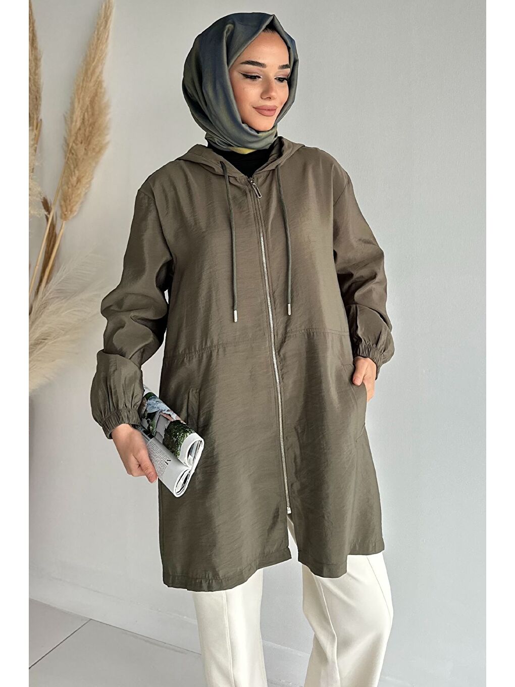 Haki Kapüşonlu Fermuarlı Mevsimlik Tesettür Kap-2