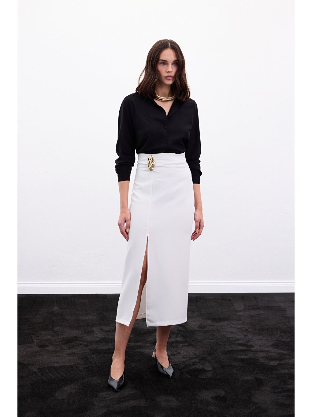 Gold Yan Aksesuarlı Etek - Ekru-2