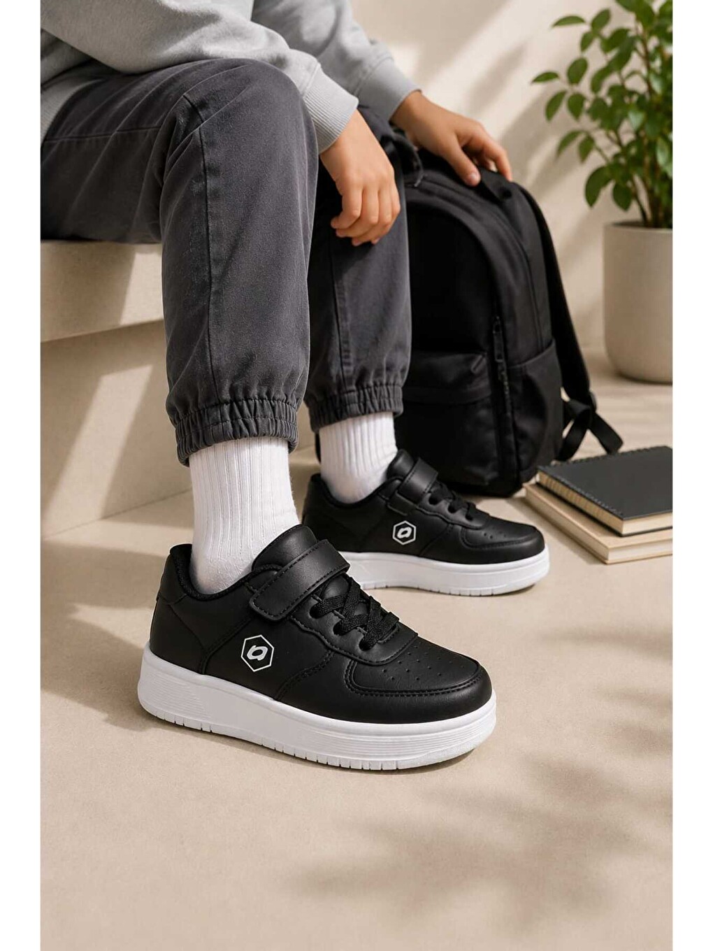 Siyah Unisex Çocuk Cırt Cırtlı, Konforlu, Hafif, Modern Tasarım, Günlük Sneaker Spor Ayakkabı-3