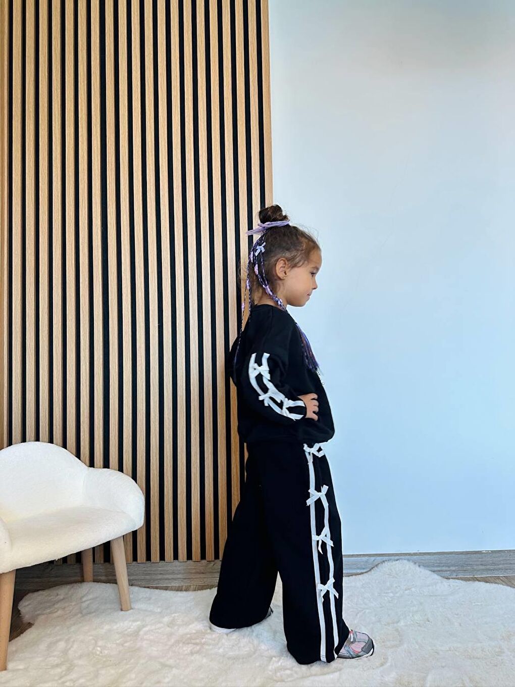 Kız Çocuk Pamuklu Siyah Fiyonklu İncili Şerit Detaylı Eşofman Takım-2