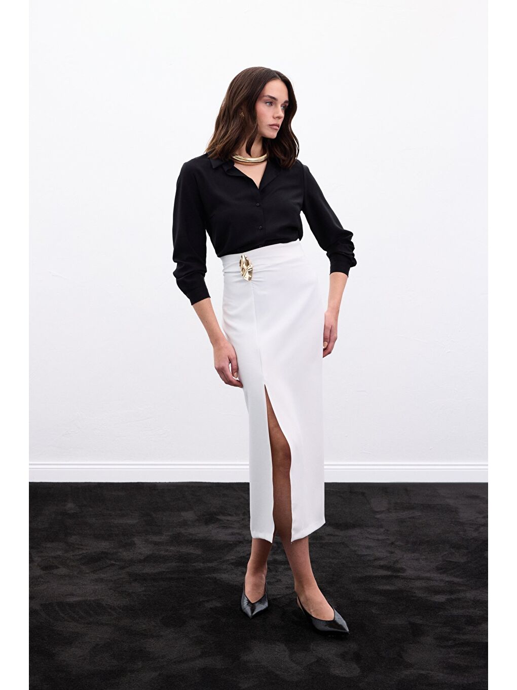 Gold Yan Aksesuarlı Etek - Ekru-9