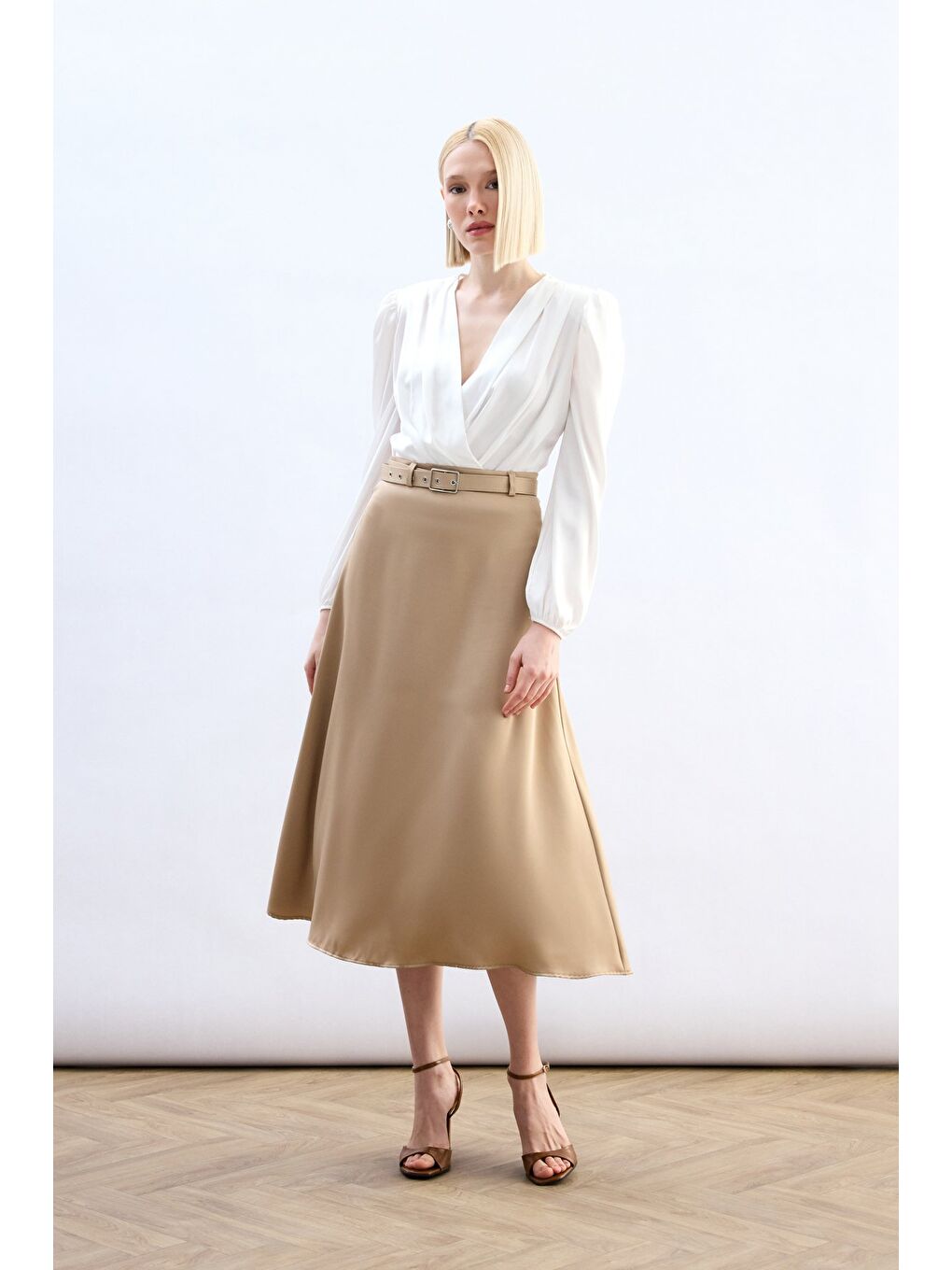 Kahverengi Kemerli Saten Etek - Camel-3