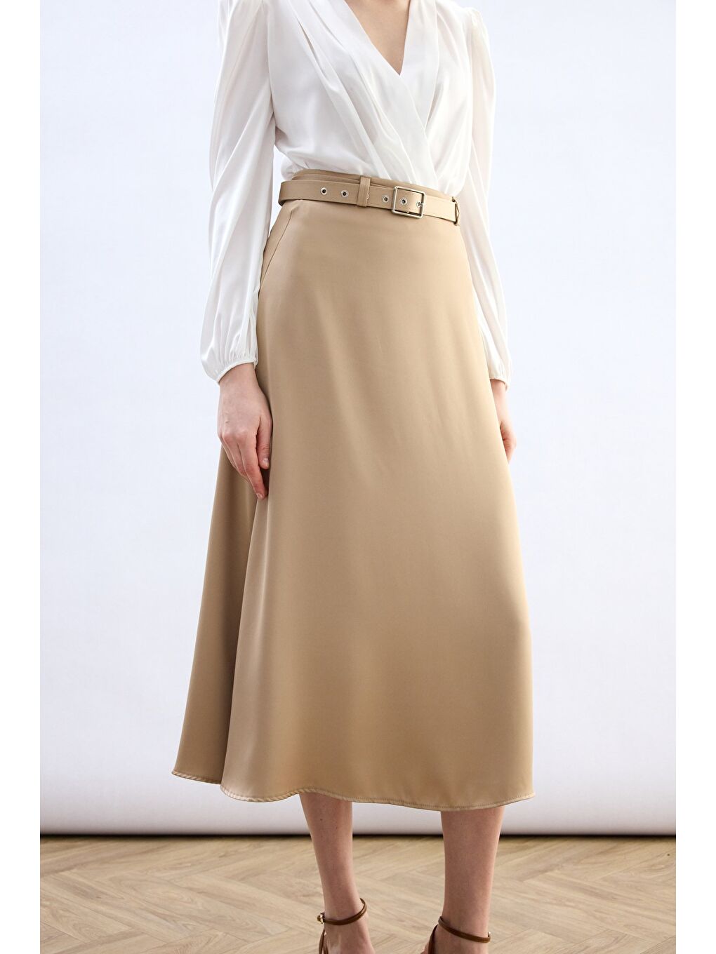 Kahverengi Kemerli Saten Etek - Camel-5