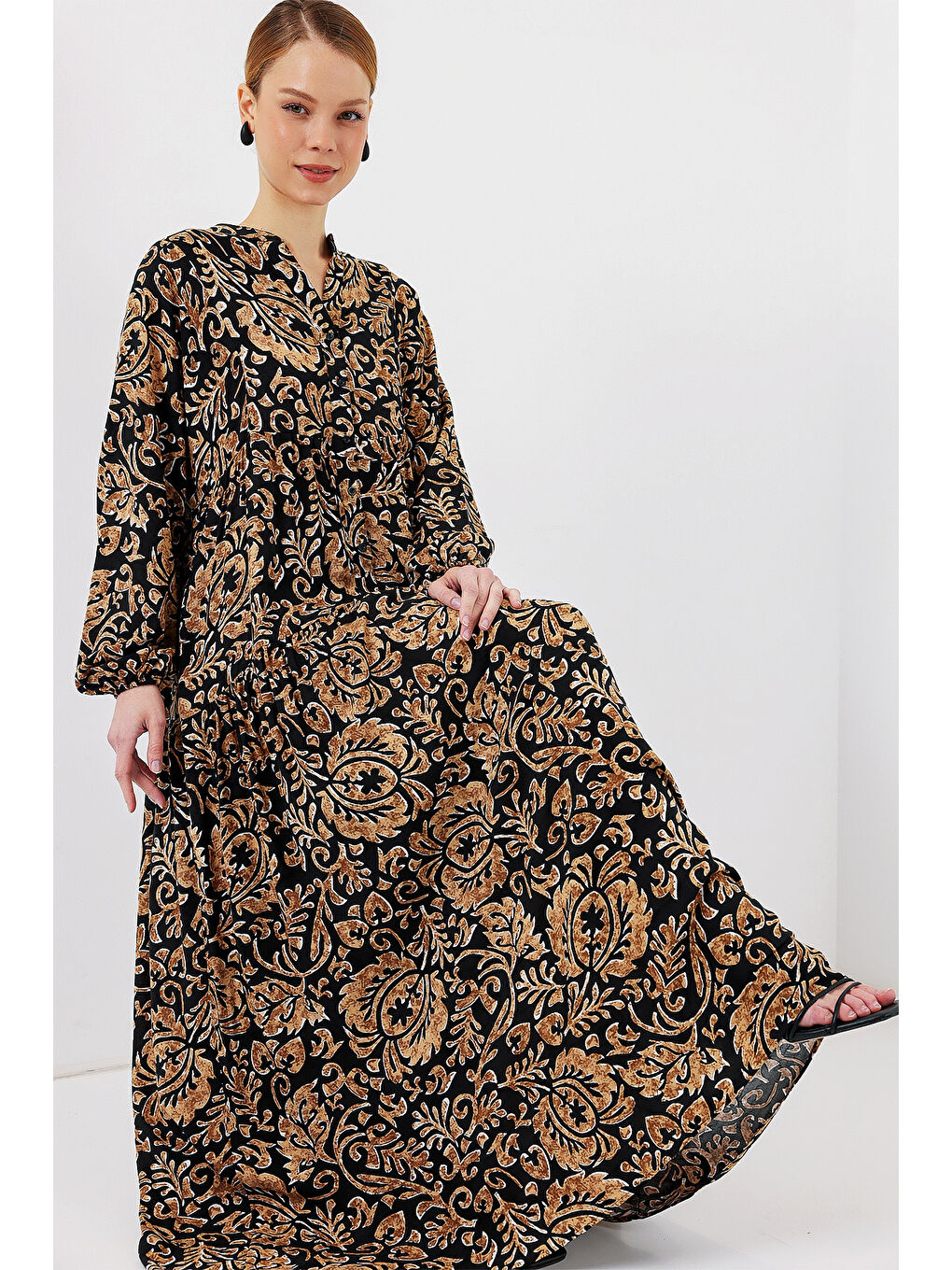 2423 Otantik Desenli Tesettür Elbise - Siyah10-1