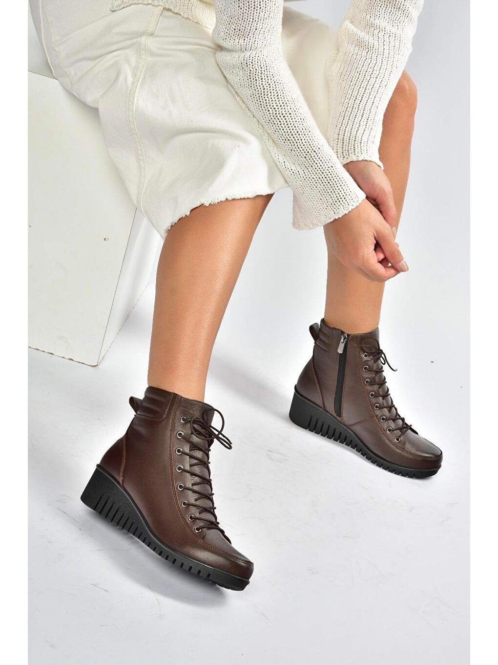 Kahverengi Kadın Bot V324245103-4
