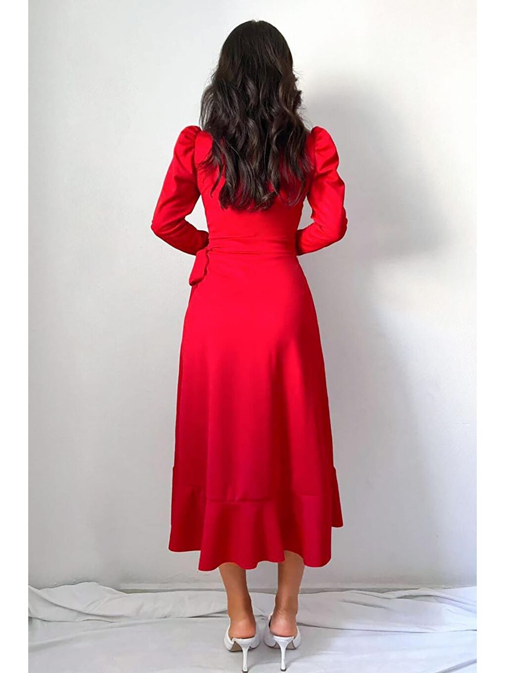 Kırmızı Krep Kumaş Uzun Kollu Kuşaklı Midi Elbise-3