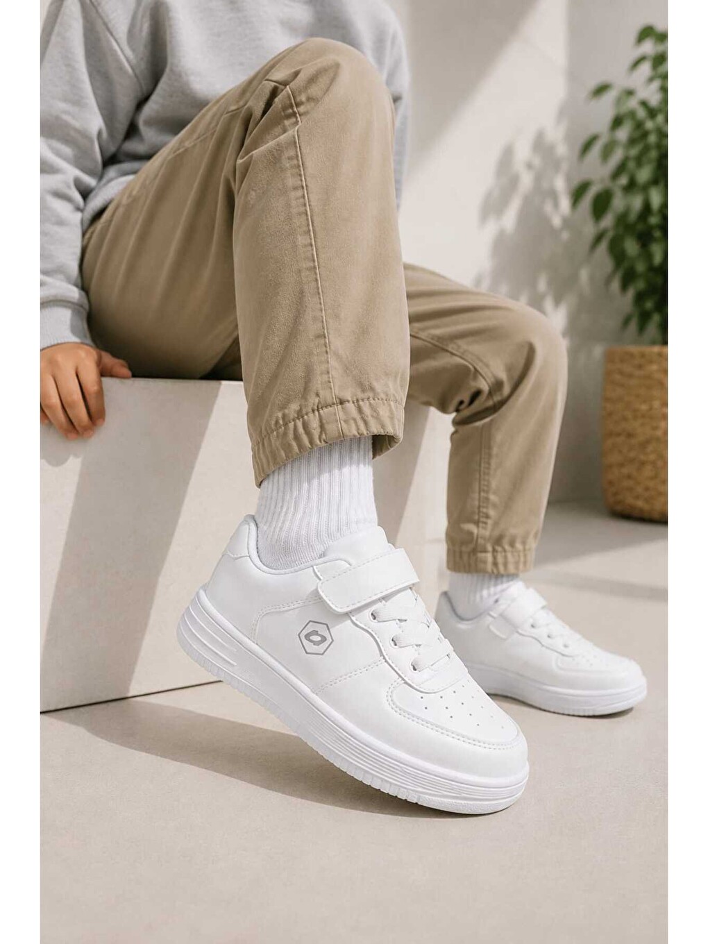 Beyaz Unisex Çocuk Cırt Cırtlı, Konforlu, Hafif, Modern Tasarım, Günlük Sneaker Spor Ayakkabı-3
