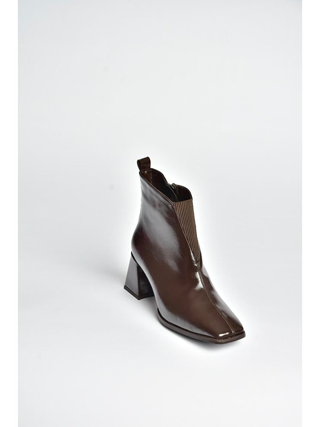 Kahverengi Kadın Bot V848257460-4