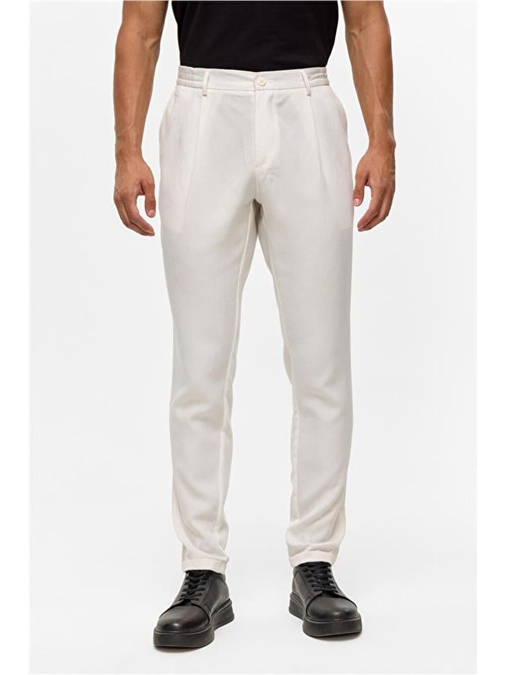 Beyaz Slim Armürlü Jogger Pantolon-1