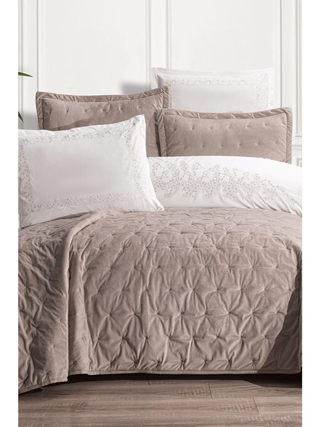 Stella 10 Parça Çeyiz Seti Bej