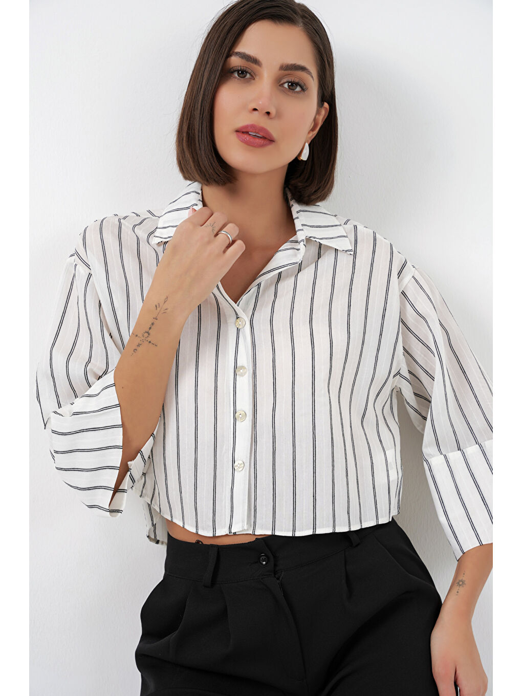 Kadın Çizgili Oversize Kısa Gömlek 20326 - B.Beyaz-2