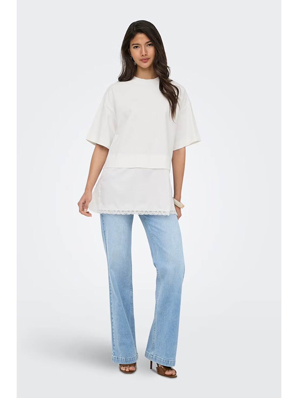 Ekru Onlmexa Pamuklu Regular Fit Dantel Detaylı Kadın T Shirt 15382176-1