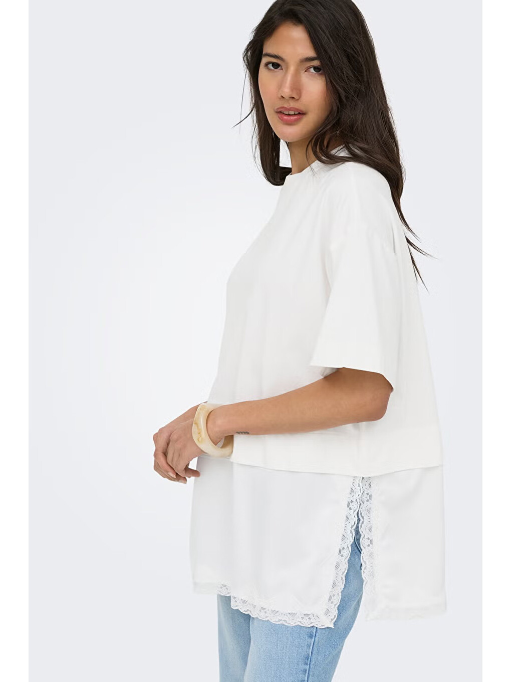 Ekru Onlmexa Pamuklu Regular Fit Dantel Detaylı Kadın T Shirt 15382176-2