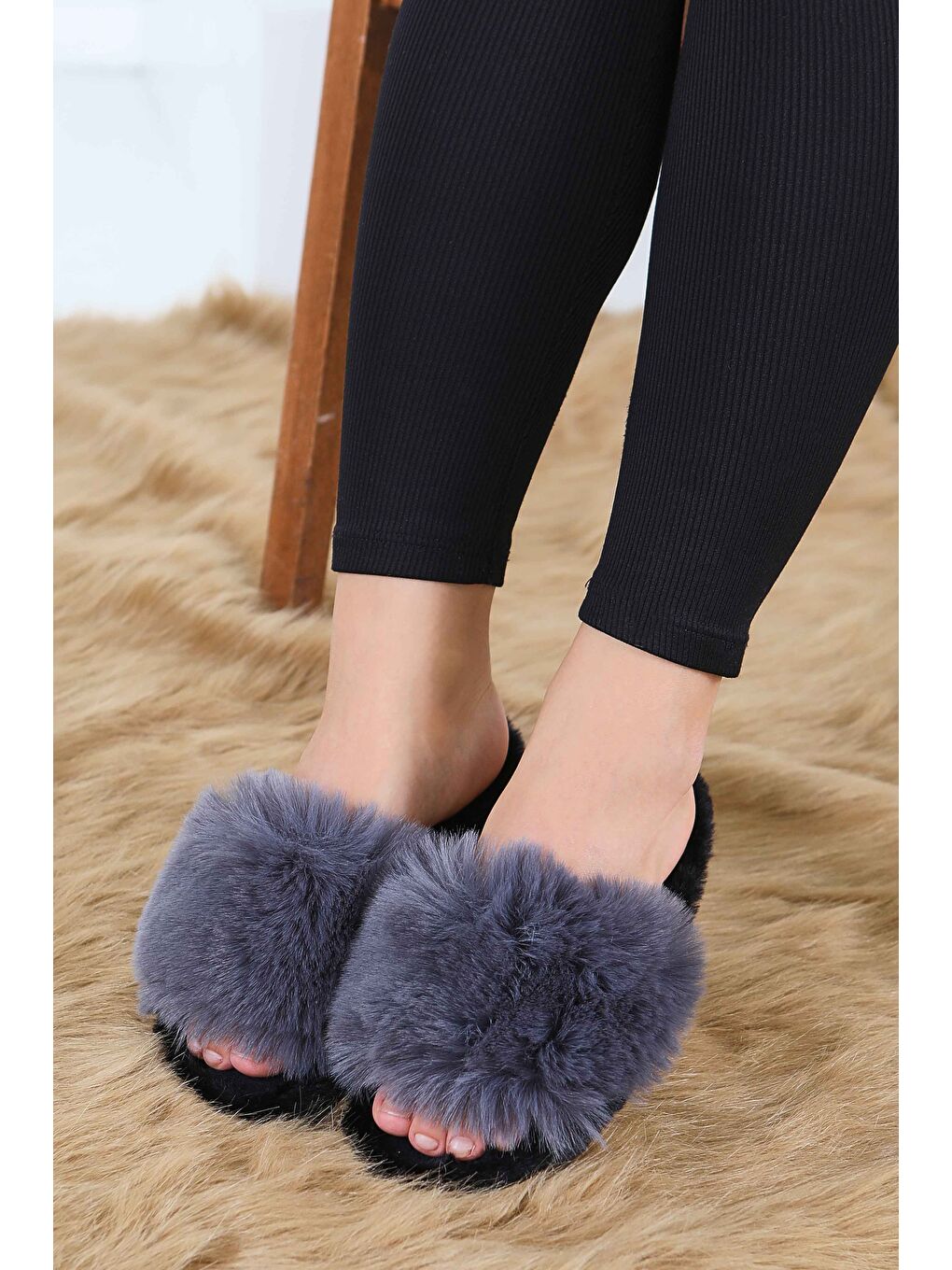 Kadın Antrasit Ponponlu Ev Terliği - 27782-ANTRASIT-2