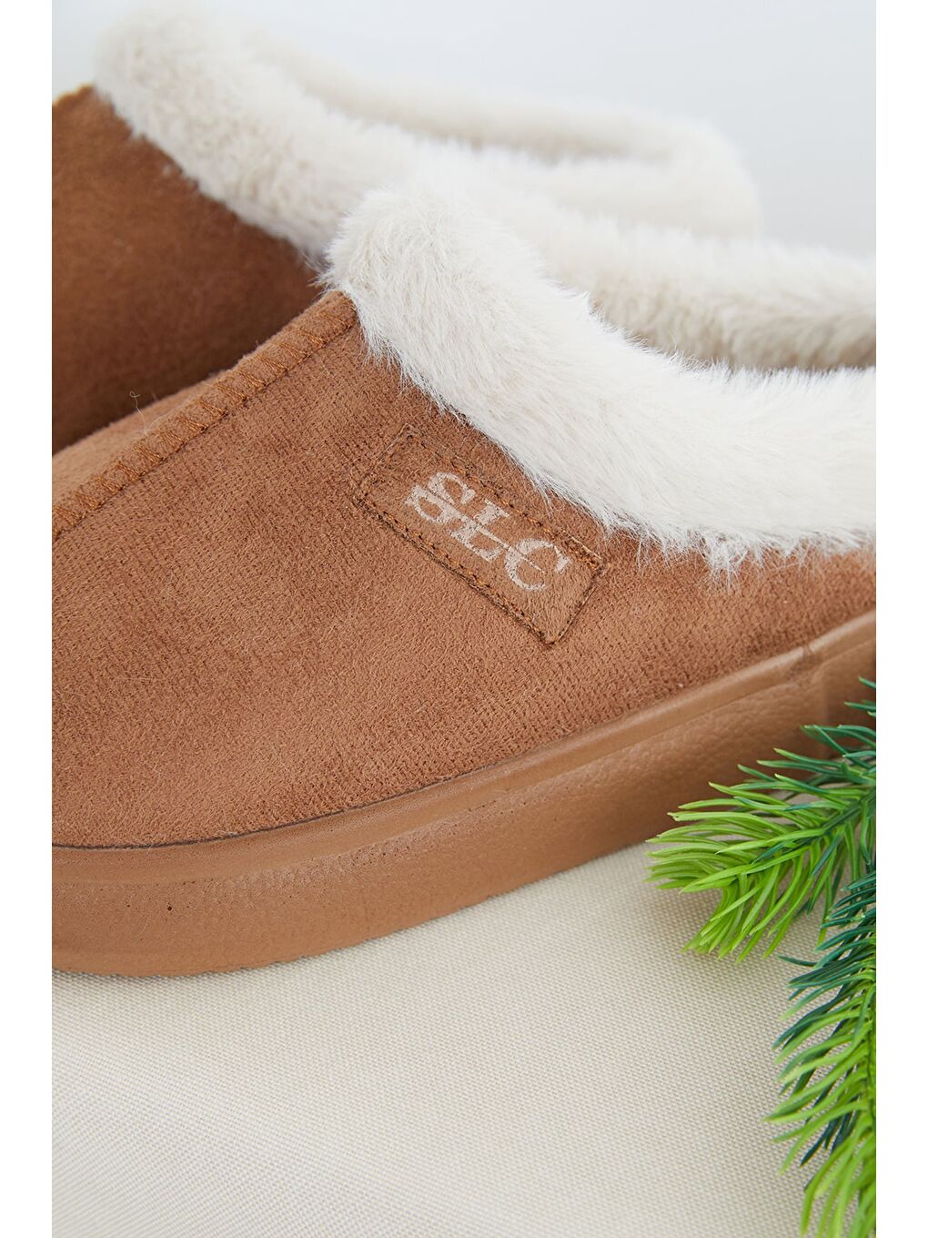 Kahverengi İçi Kürklü Ev Terliği-2