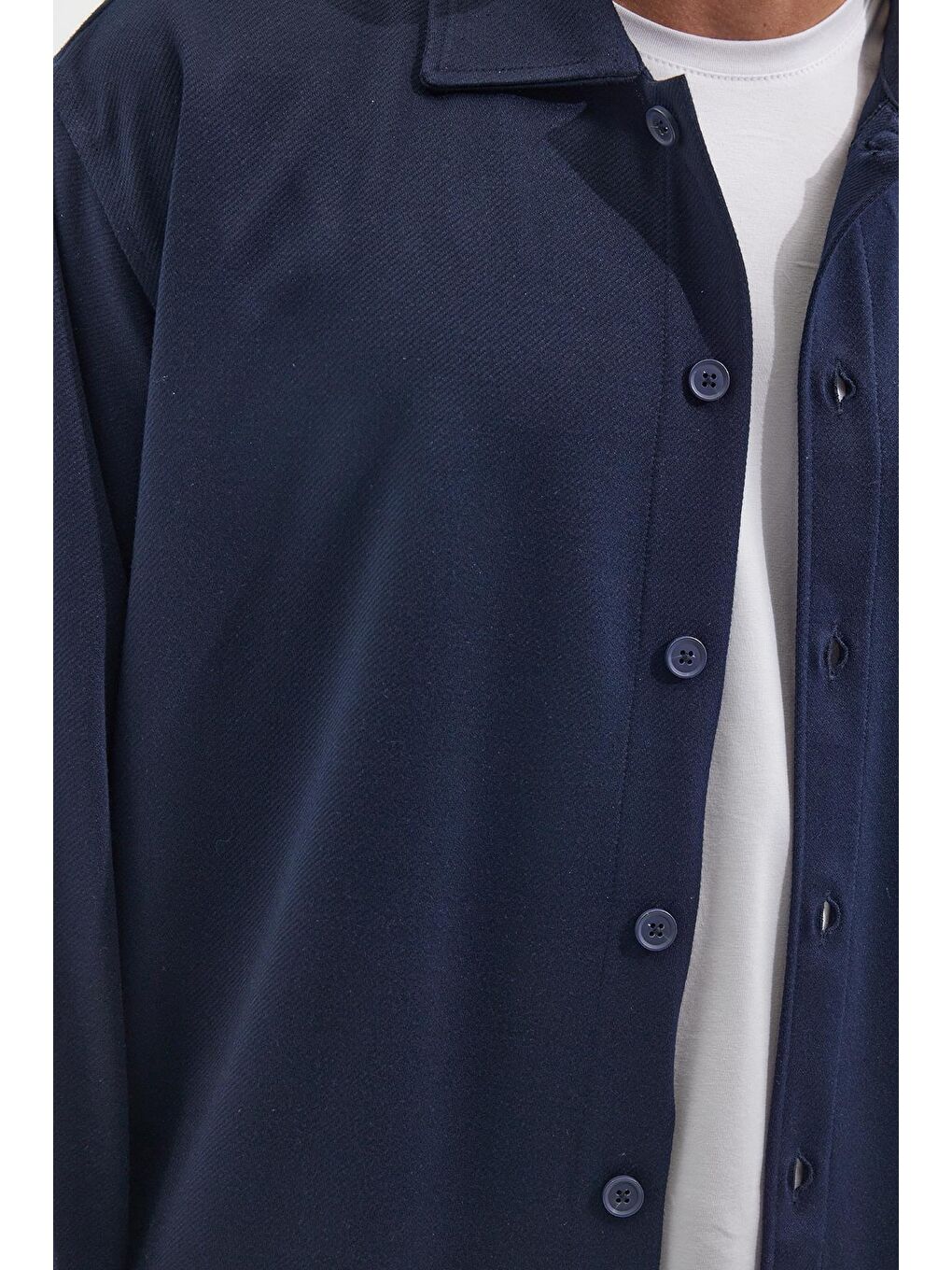 Erkek Relax Fit Rahat Kesim Uzun Kollu Düz Örme Kumaş Yandan Yırtmaçlı Lacivert Gömlek-2