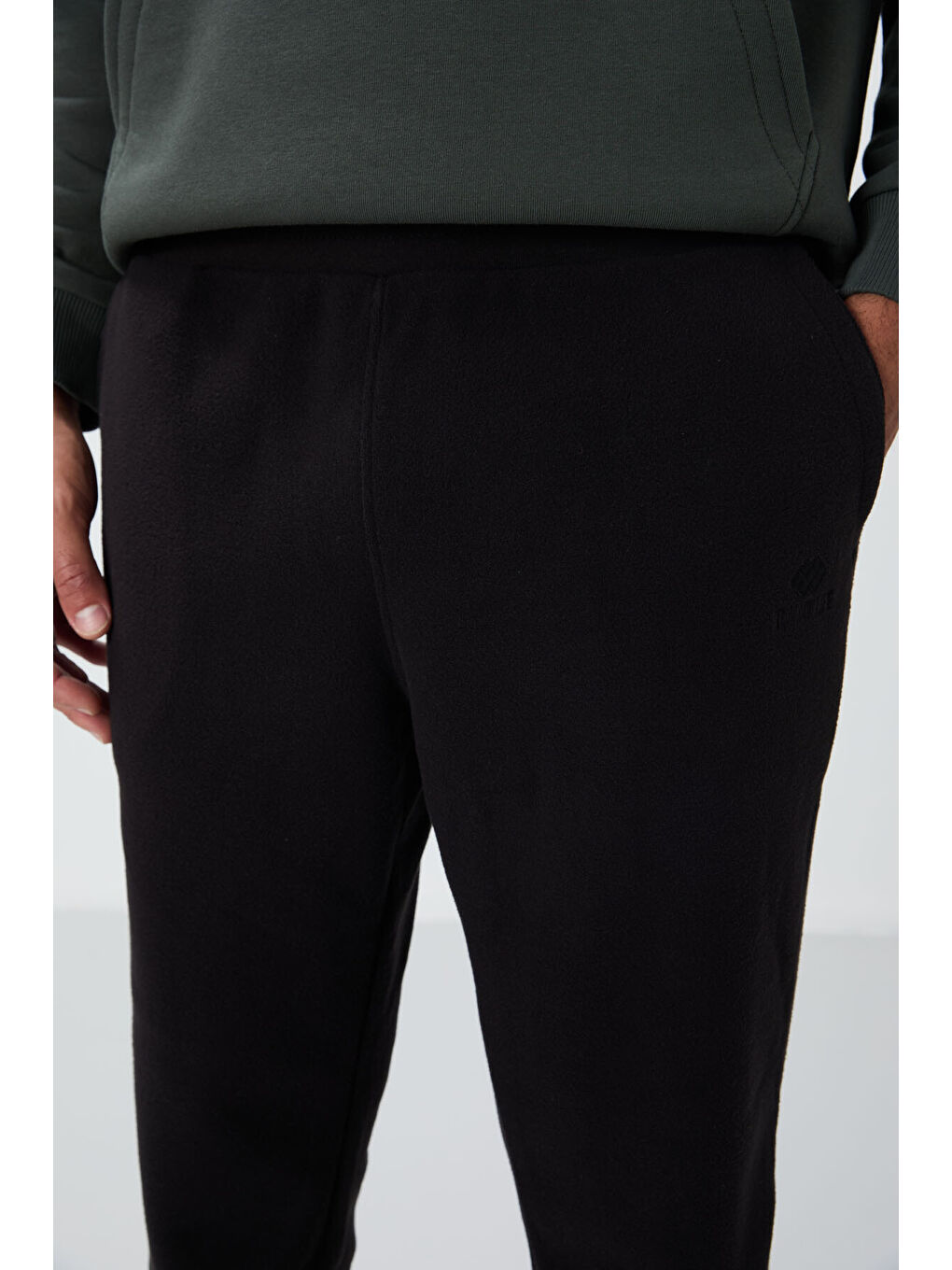 Siyah Gizli Fermuarlı Rahat Form Jogger Polar  Eşofman Alt - 84866-8