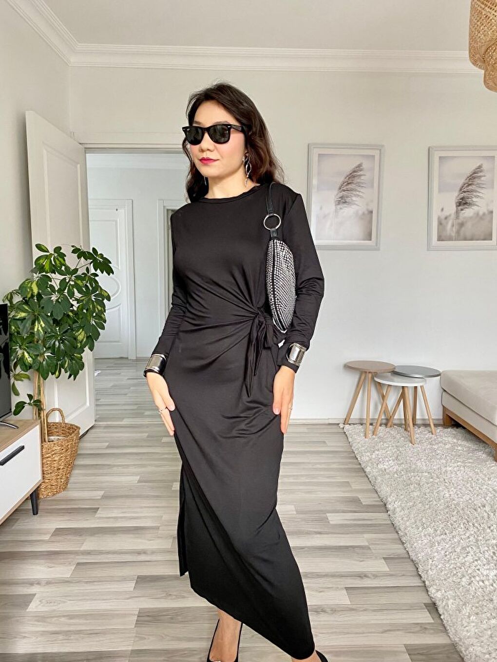 Siyah Kadın Uzun Kollu Bisiklet Yaka Belden çapraz Bağlamalı Yandan Yırtmaçlı Uzun Viskon Iki Iplik Elbise-4