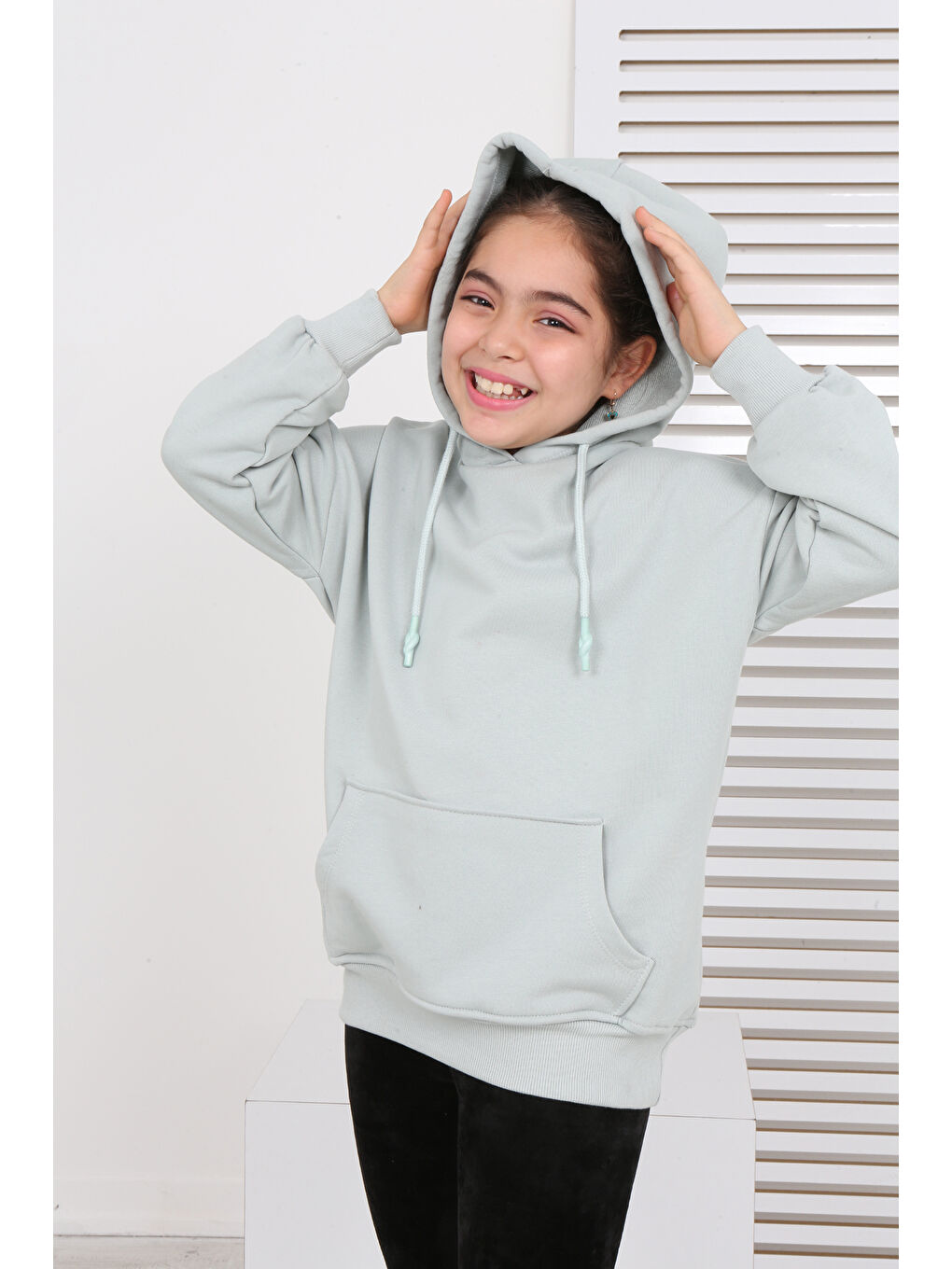 Yeşil Kız Çocuk Kanguru Cepli Sweatshirt-3