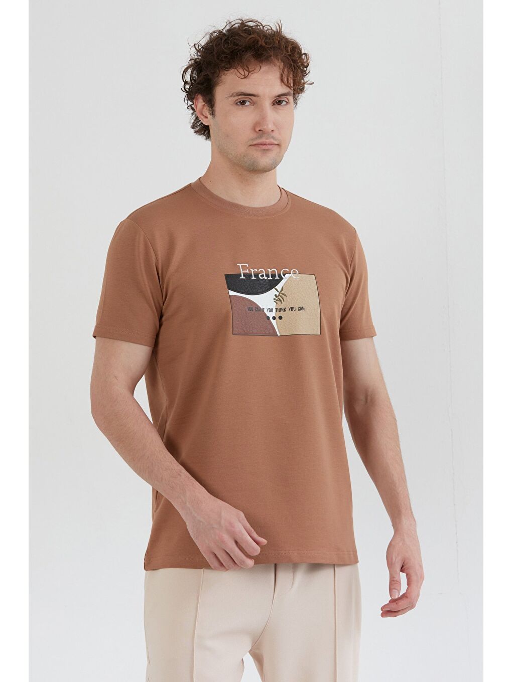 Kahverengi France Yazı Nakışlı Bisiklet Yaka Tişört