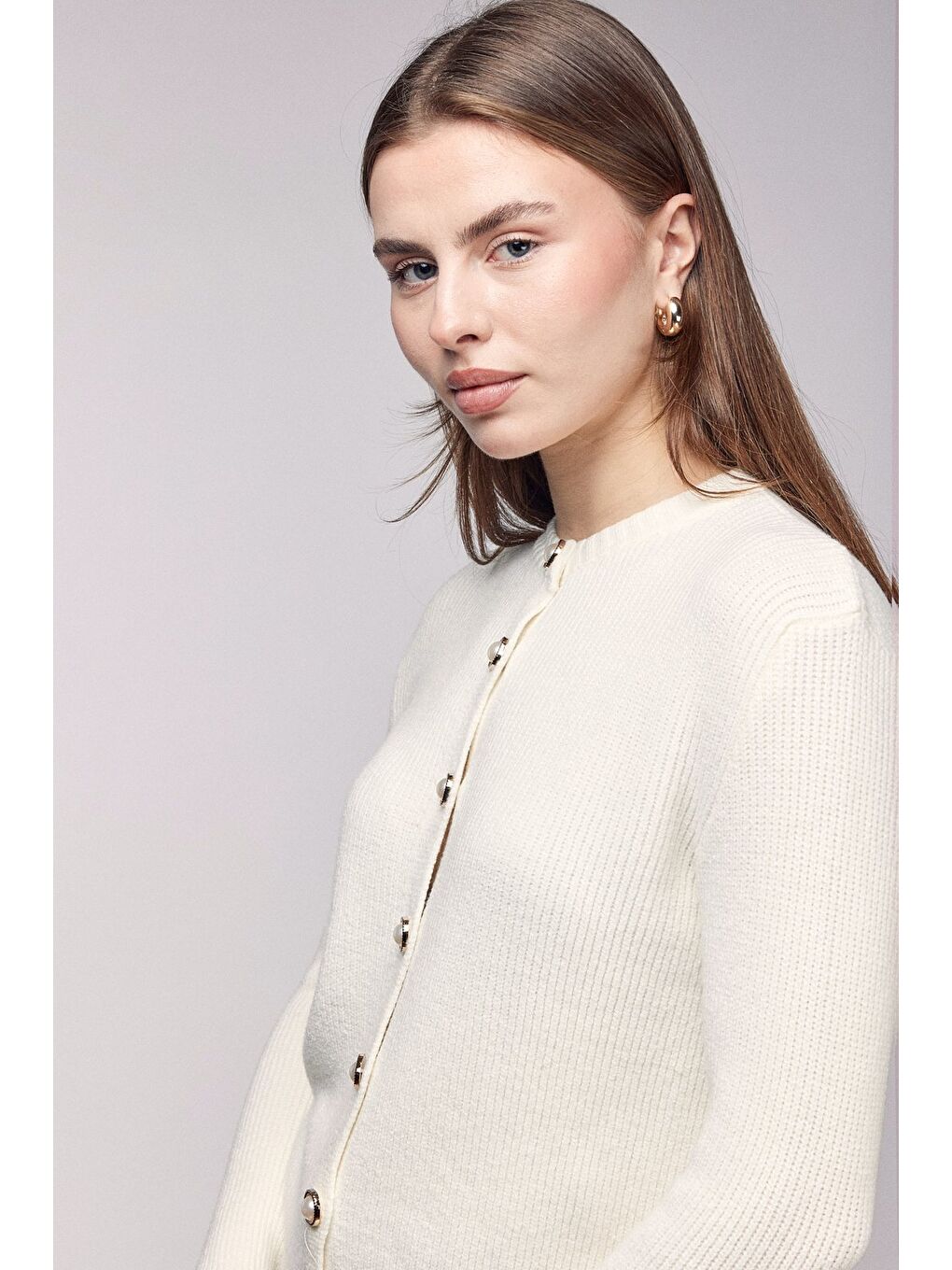 Beyaz Ekru Bisiklet Yaka İnci Düğmeli Fitilli Triko Hırka-2