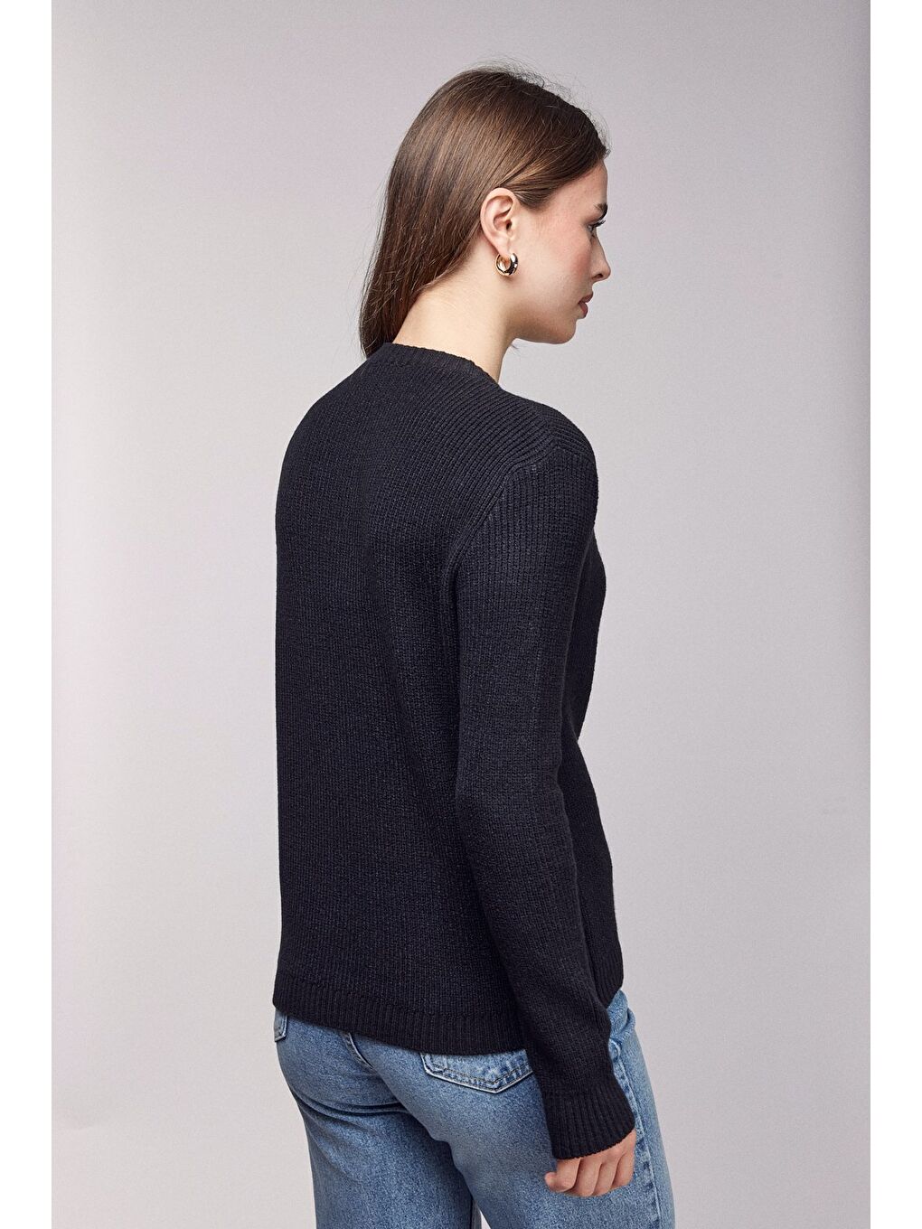 Siyah Bisiklet Yaka İnci Düğmeli Fitilli Triko Hırka-4