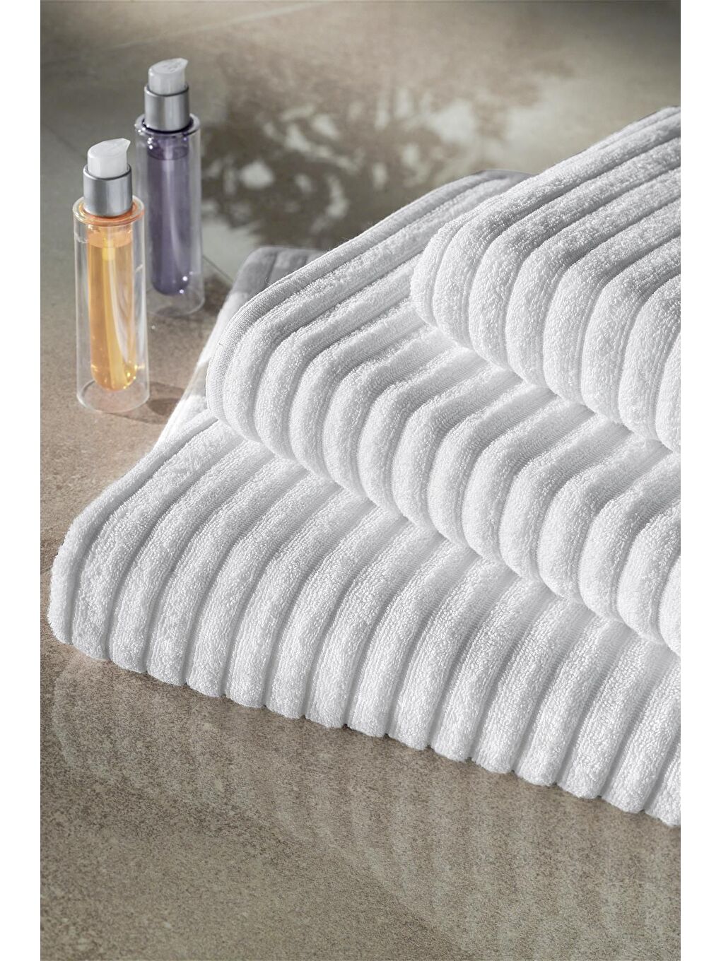 Beyaz Mitis Serisi Otel Banyo Havlusu 90x150 700 Gr