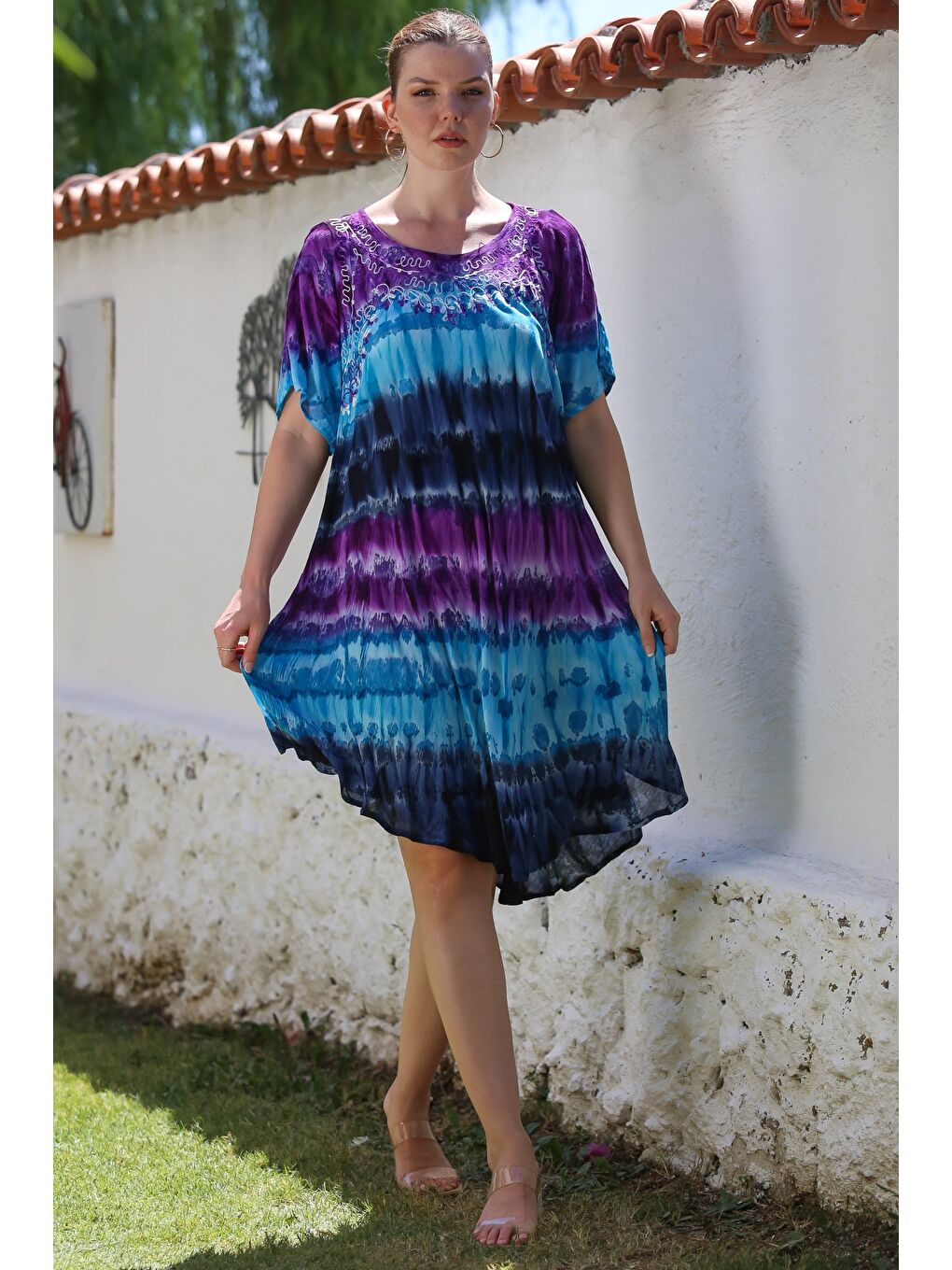 Mor Havuz Yaka Kısa Kol Batik Nakışlı Casual Dokuma Elbise 105 70