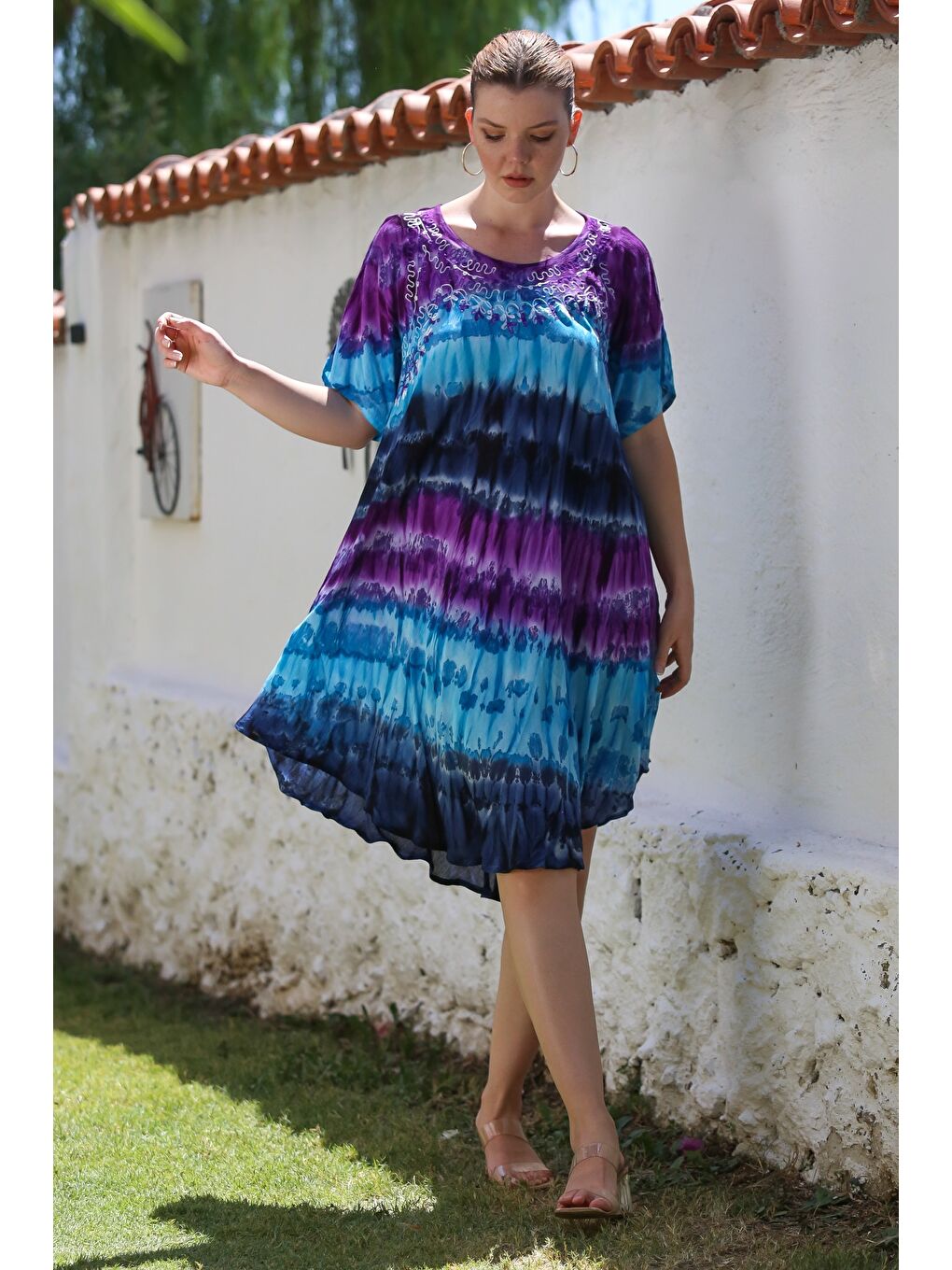 Mor Havuz Yaka Kısa Kol Batik Nakışlı Casual Dokuma Elbise 105 70-1