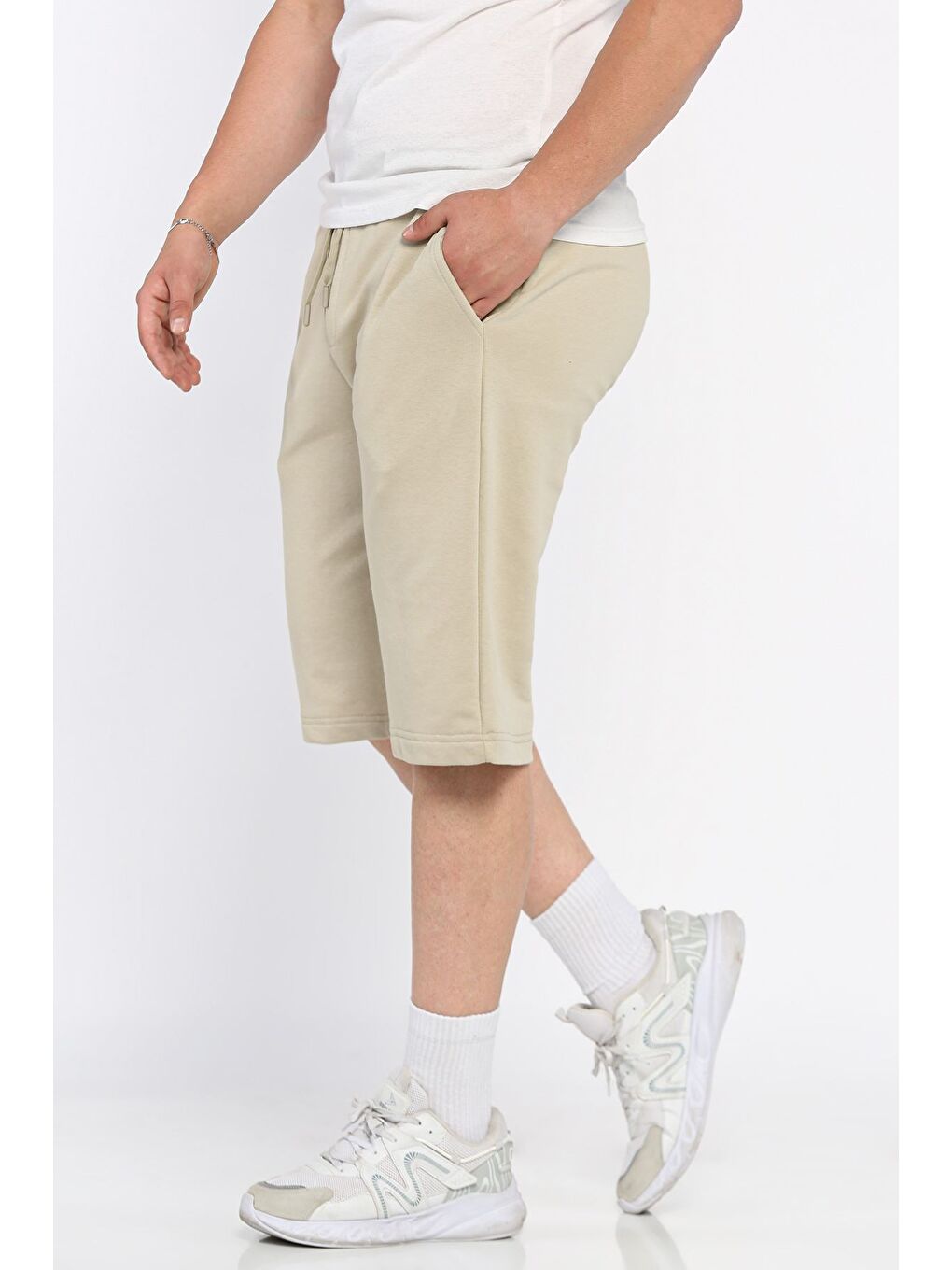 Bej Erkek Bel Bağcıklı Şort-1