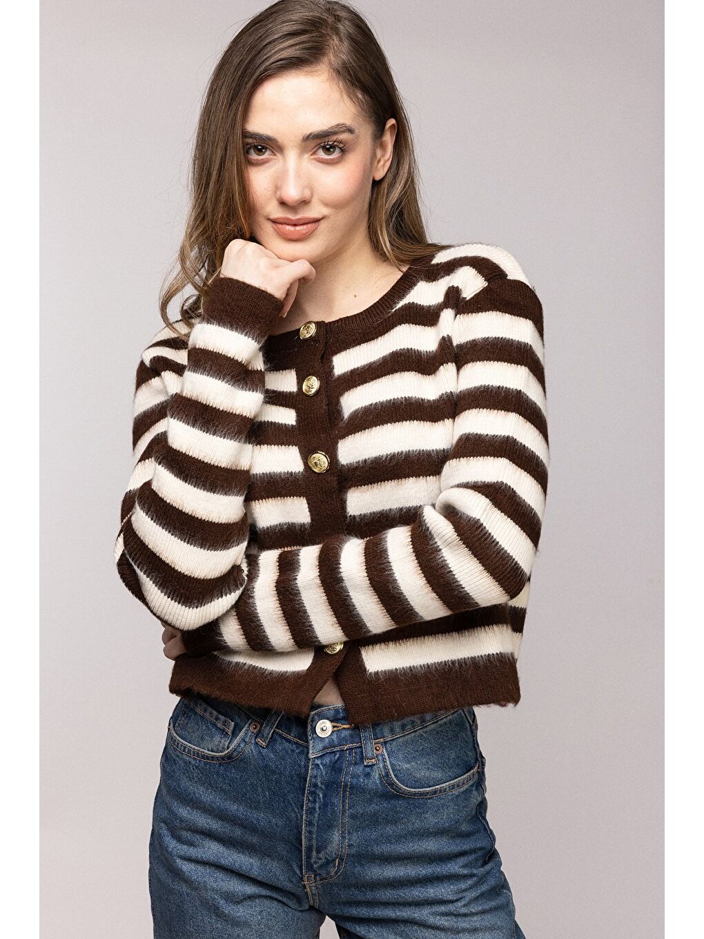 Kahverengi Çizgili Gold Düğmeli Bisiklet Yaka Hırka-1