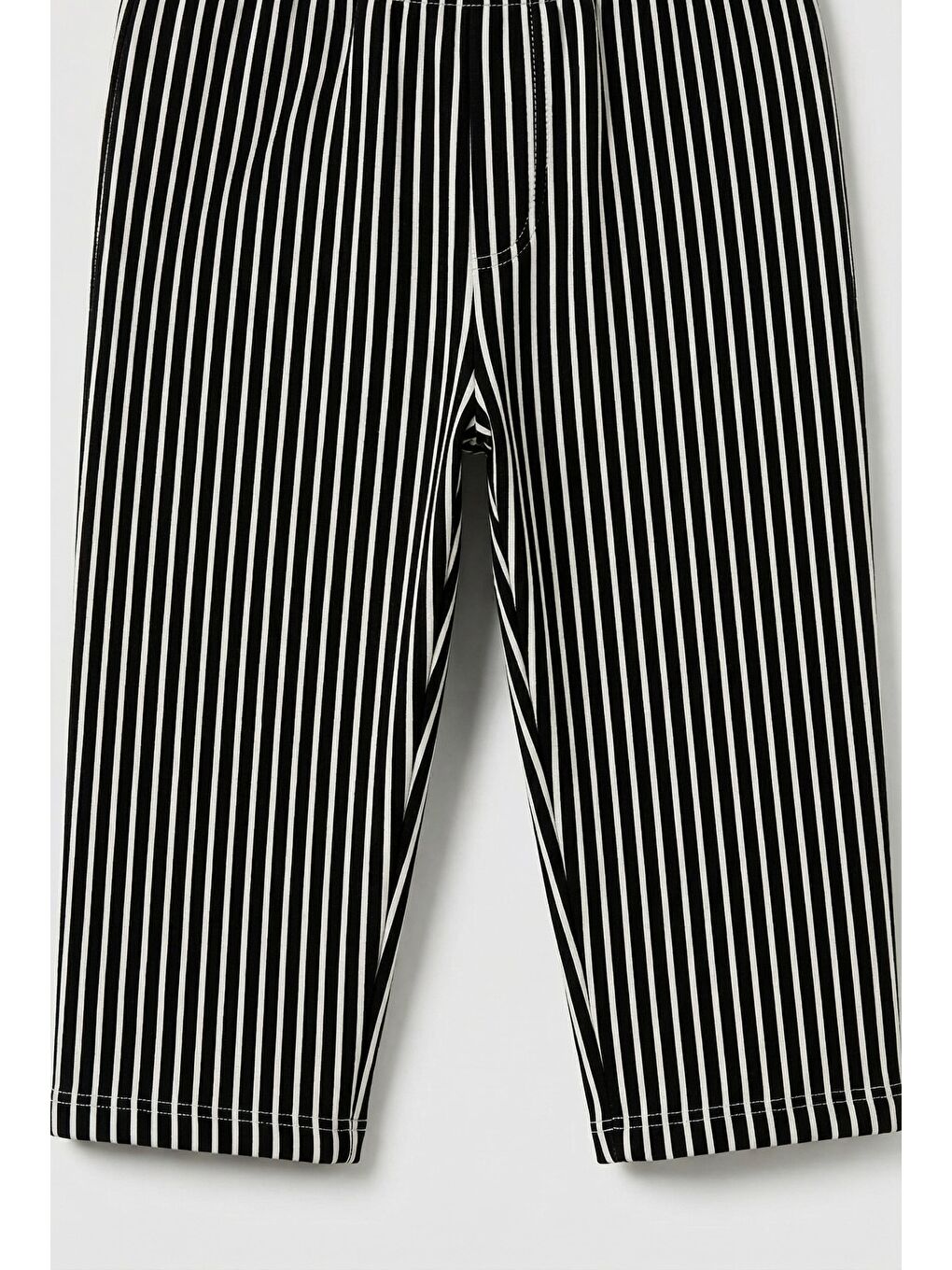 Karışık Unisex Çocuk Pamuklu Ekru Baskılı Tişört Çizgili Takım - Siyah Beyaz-2