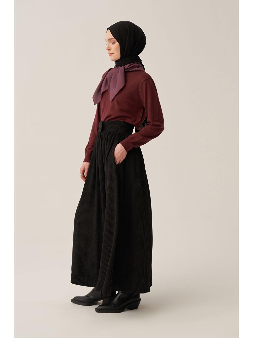 Siyah-Fitilli Kadife Kloş Etek-2