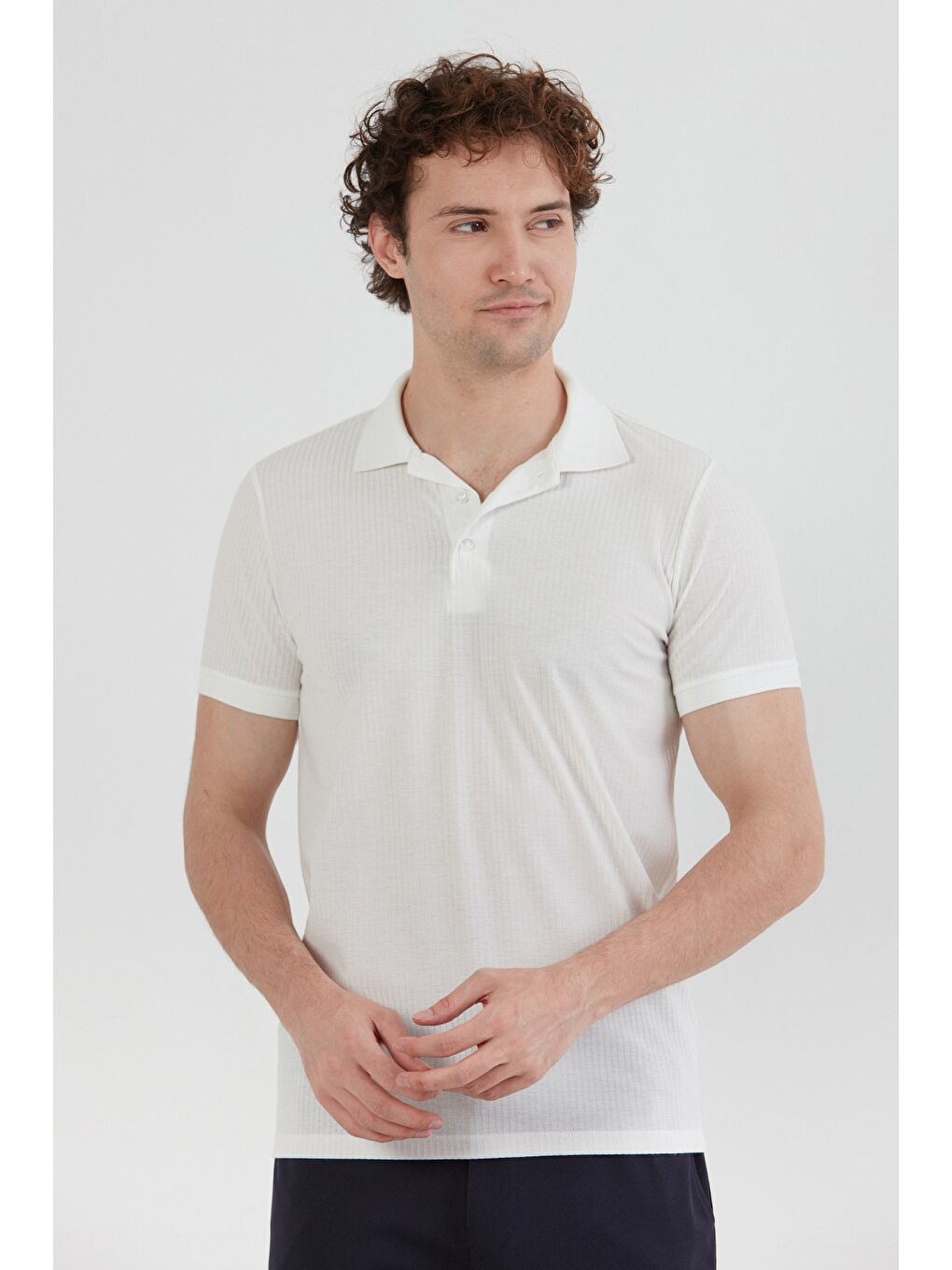 Beyaz Fitilli Düğmeli Polo Yaka Slim Fit Tişört
