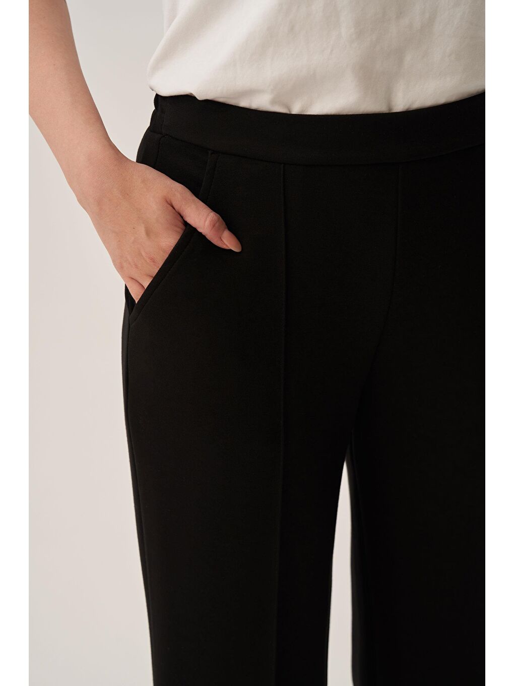 Siyah-Yumuşak Dokulu Palazzo Pantolon-4