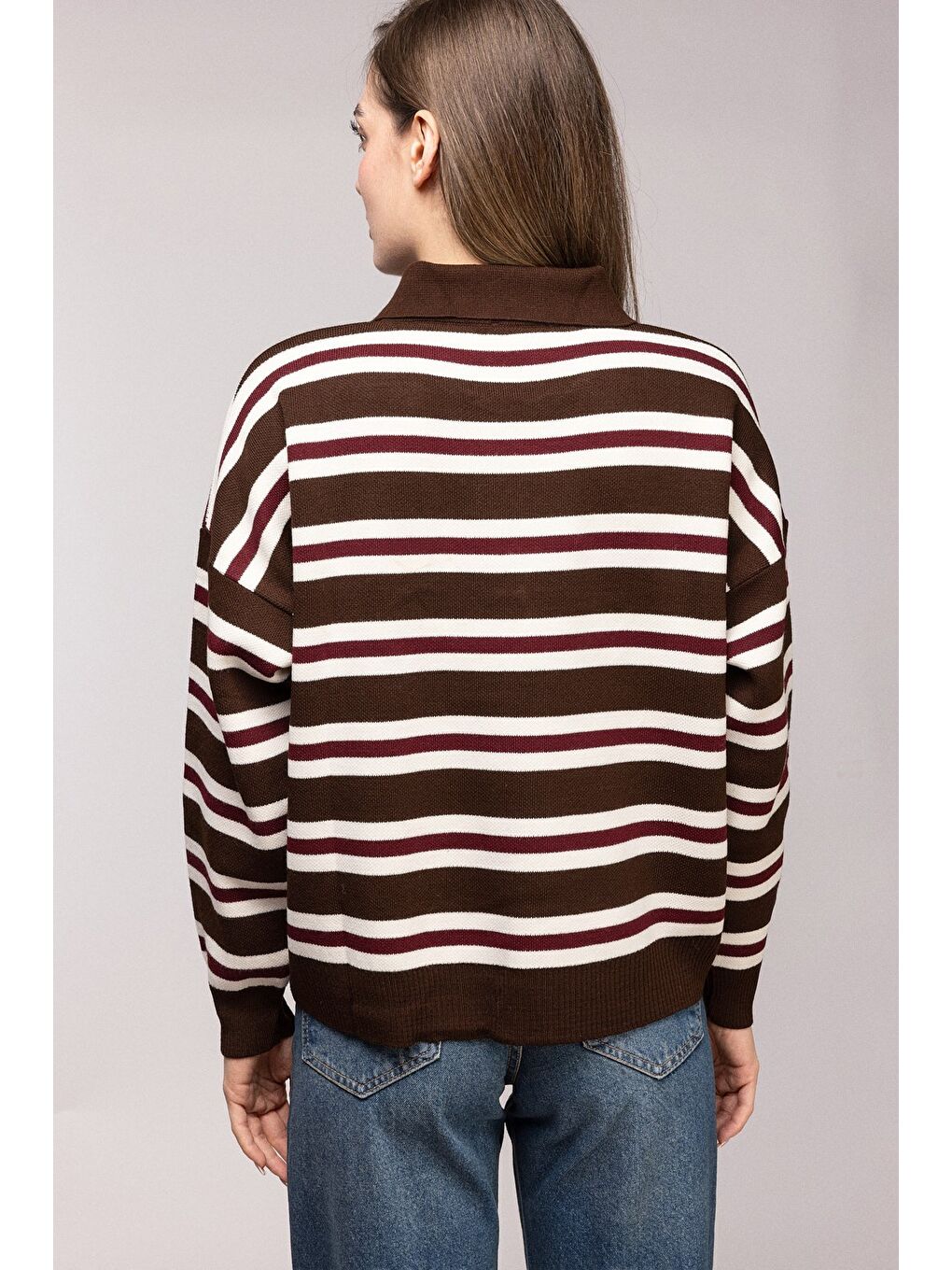 Kahverengi Çizgili Polo Yaka Düğmeli Triko Kazak-4