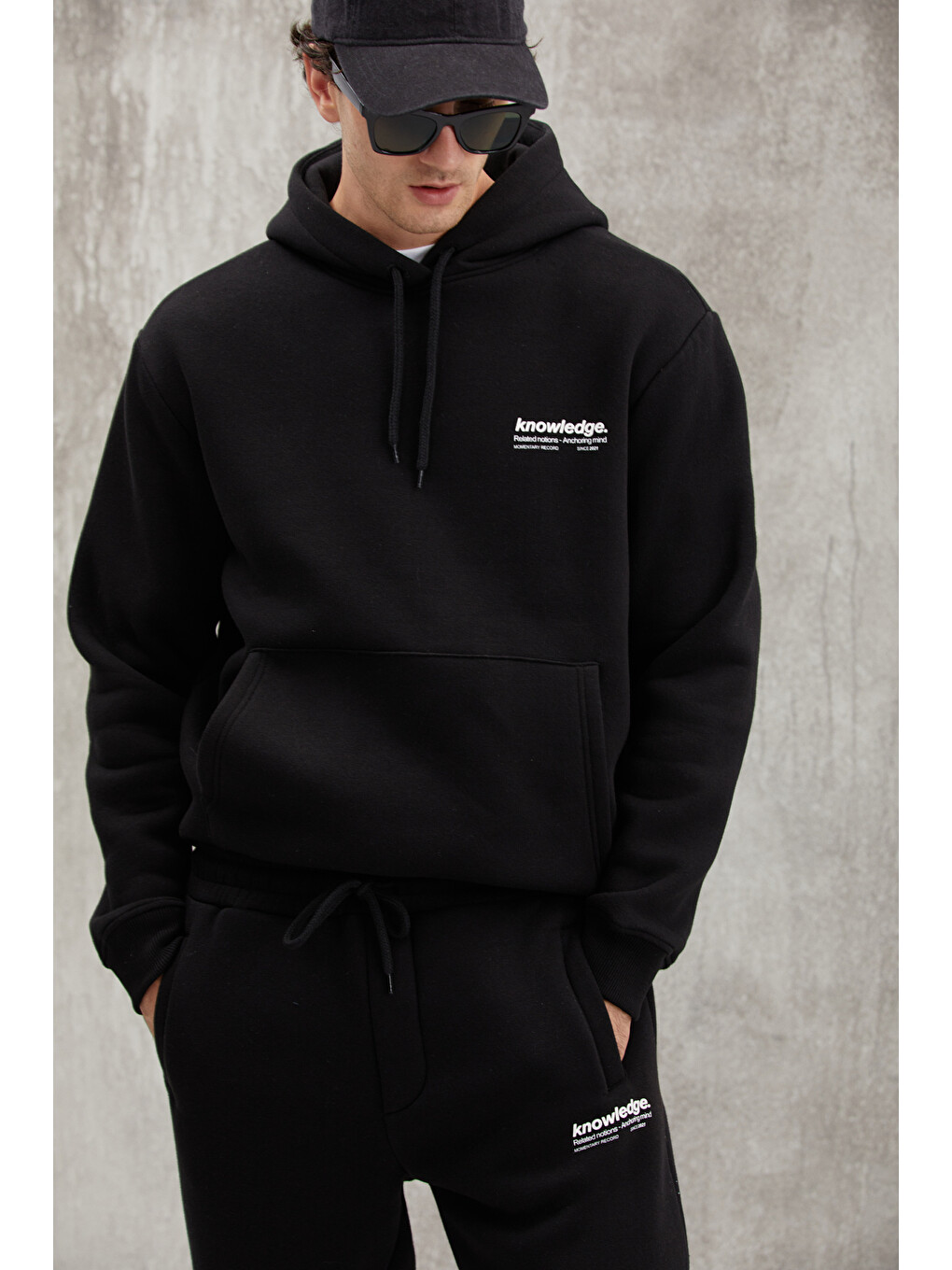 Bryaner Erkek Yumuşacık İçi Polarlı Baskılı Regular Kordonlu Siyah Sweatshirt-1