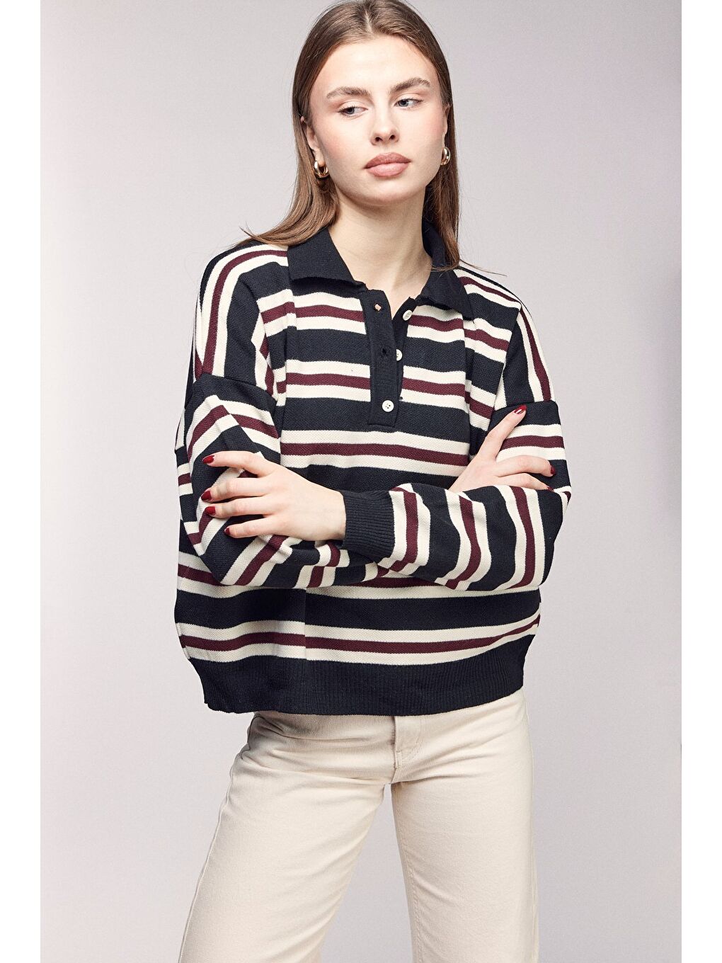 Siyah Çizgili Polo Yaka Düğmeli Triko Kazak-2