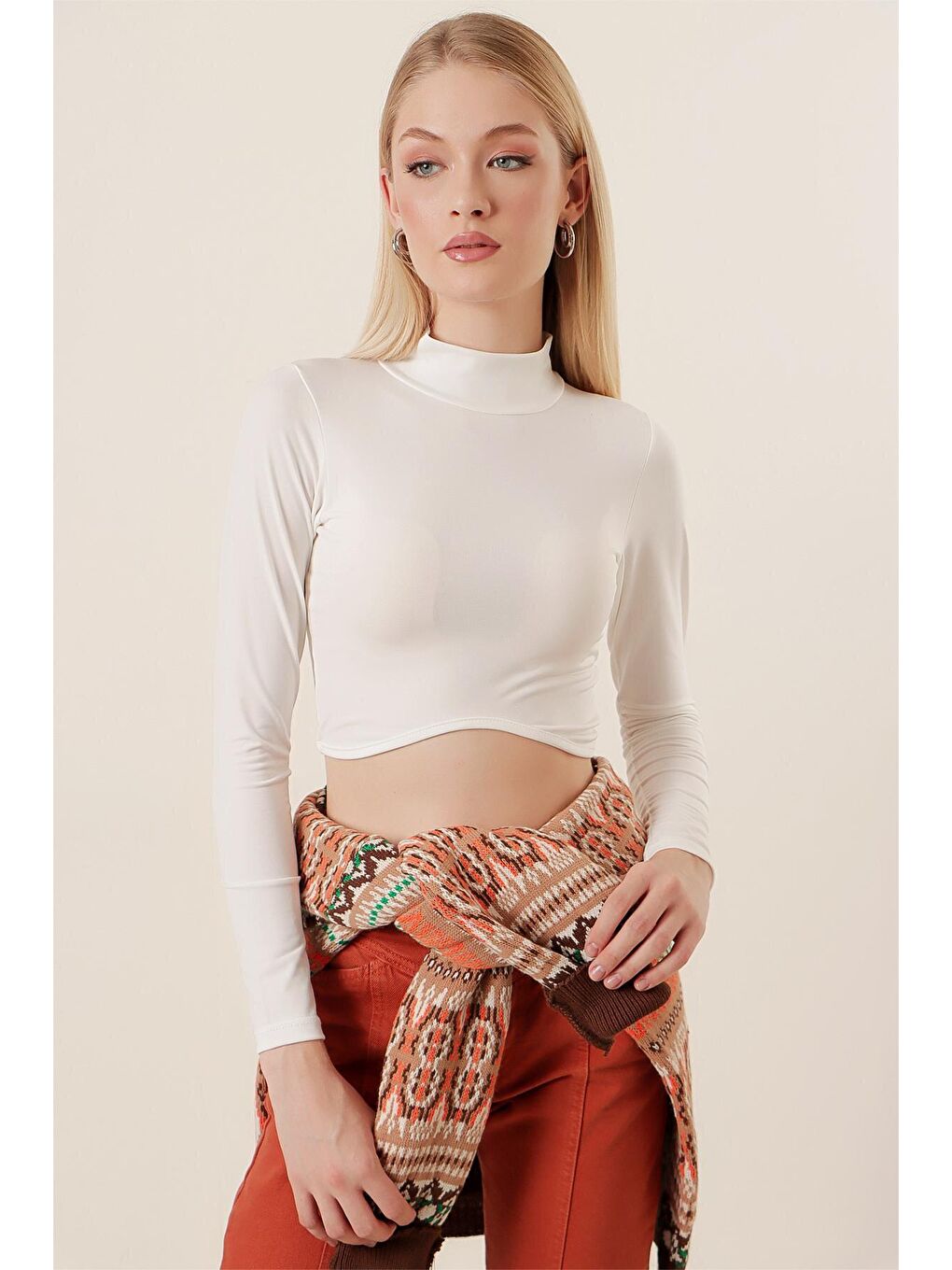 Ekru Yarım Balıkçı Yaka Uzun Kollu Elastanlı Streç Body-1