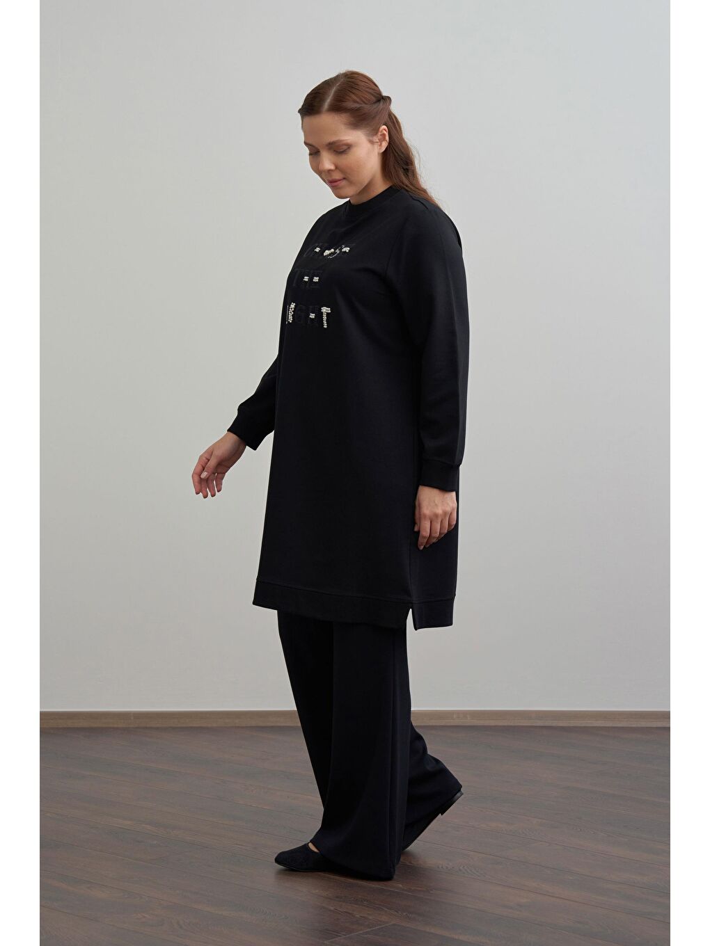 Siyah-Nakışlı Pamuklu Tunik-1